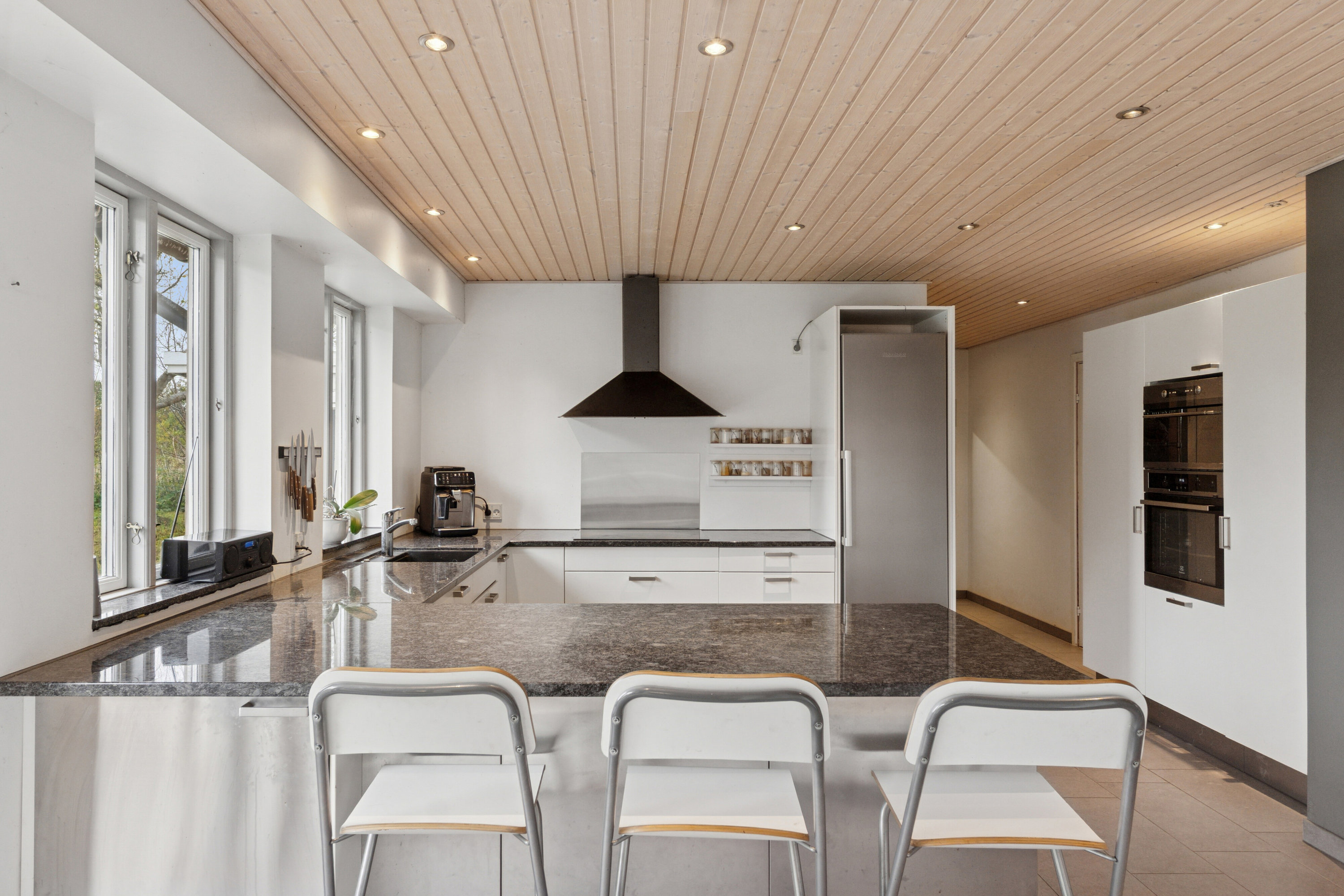 Fremhævet køkken billede i fuldskærmstilstand. Billede af Sorøvej 372, Ganges Bro, 4700 Næstved