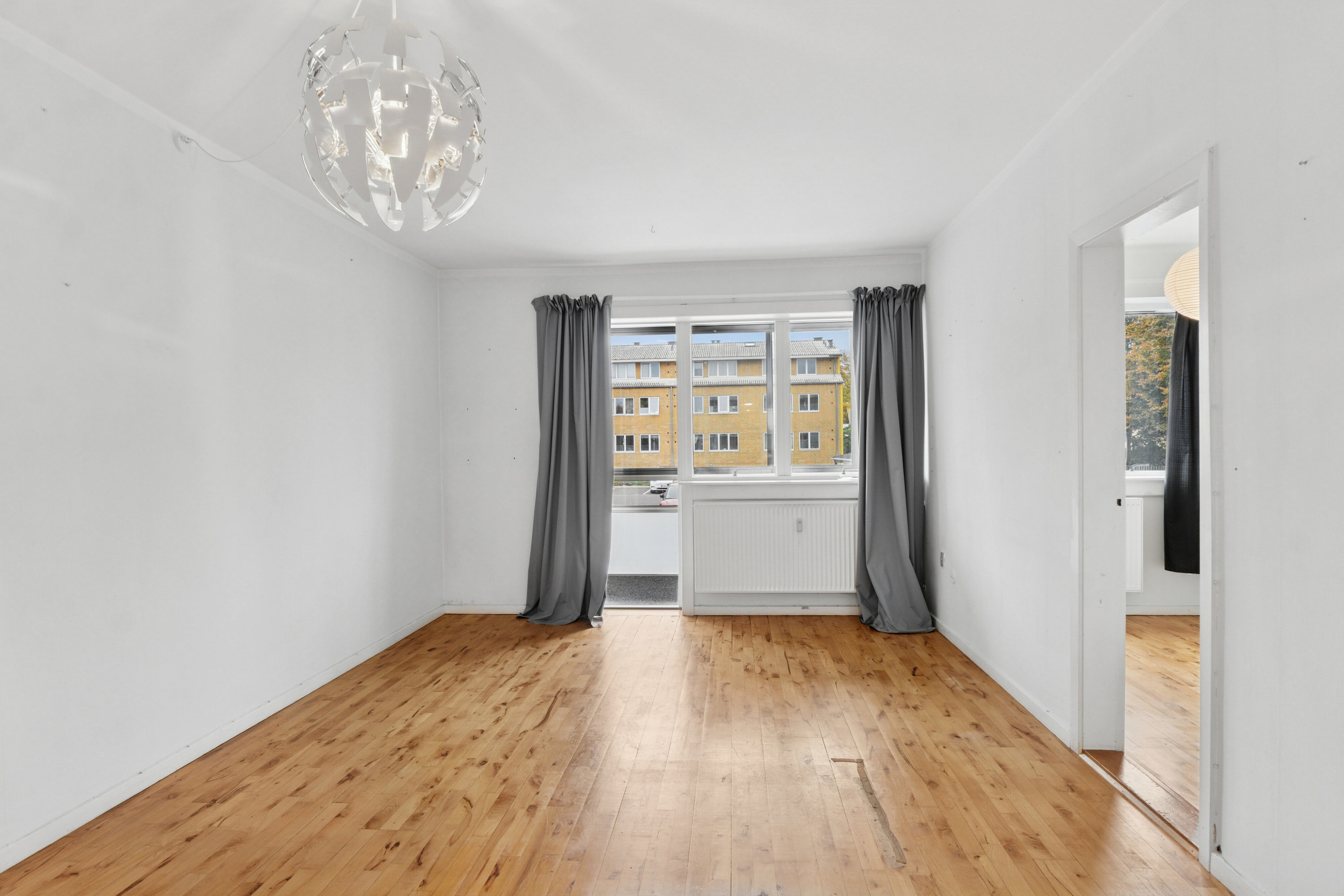 Miniaturebillede 1: stue. Billede af Næsborgvej 54, st.. tv., 2650 Hvidovre