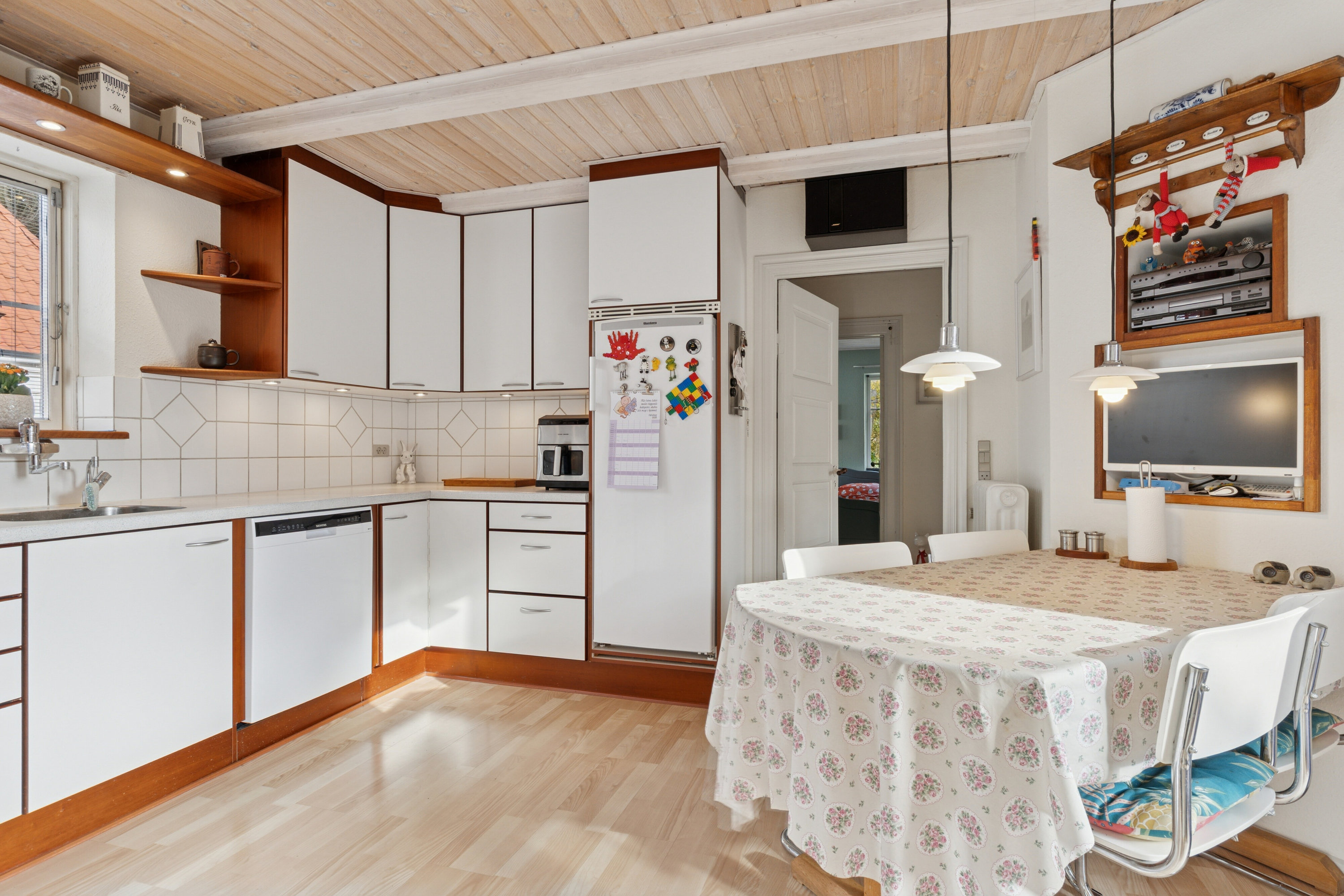 Fremhævet køkken billede i fuldskærmstilstand. Billede af Fredensgade 12, 9870 Sindal