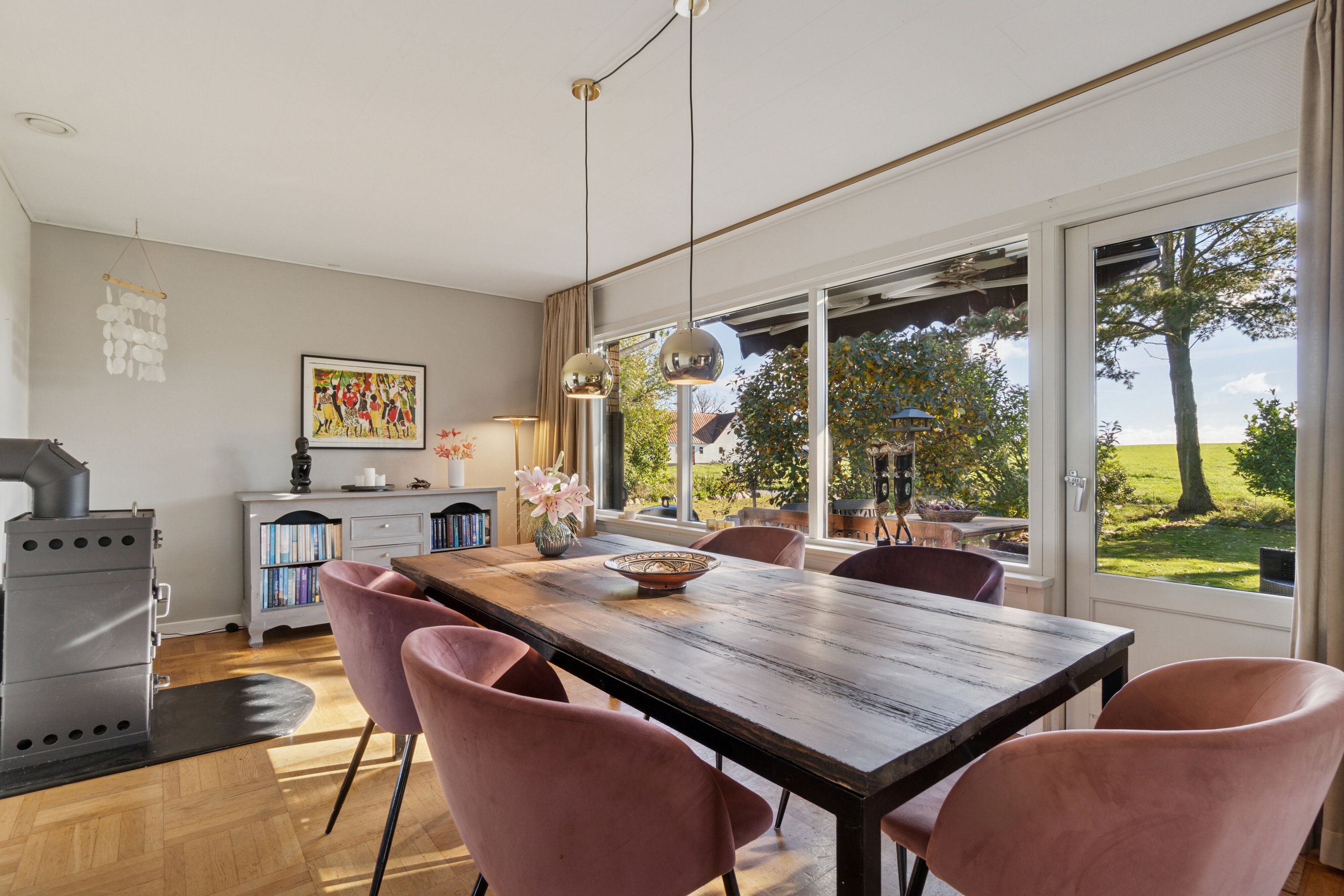 Fremhævet spisestue billede i fuldskærmstilstand. Billede af Stensebyvejen 22, Bodilsker, 3730 Nexø