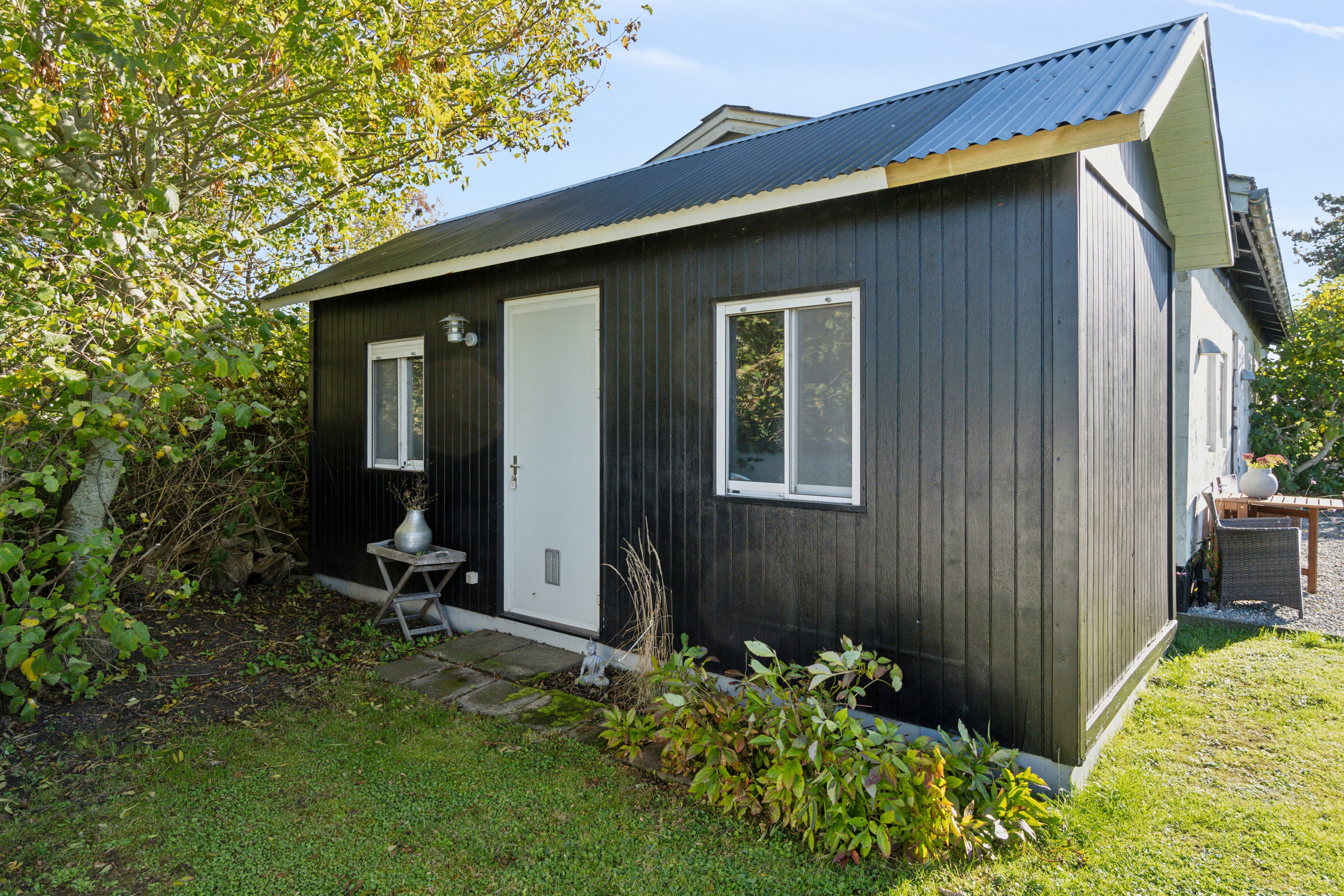 Fremhævet udendørs billede i fuldskærmstilstand. Billede af Stensebyvejen 22, Bodilsker, 3730 Nexø