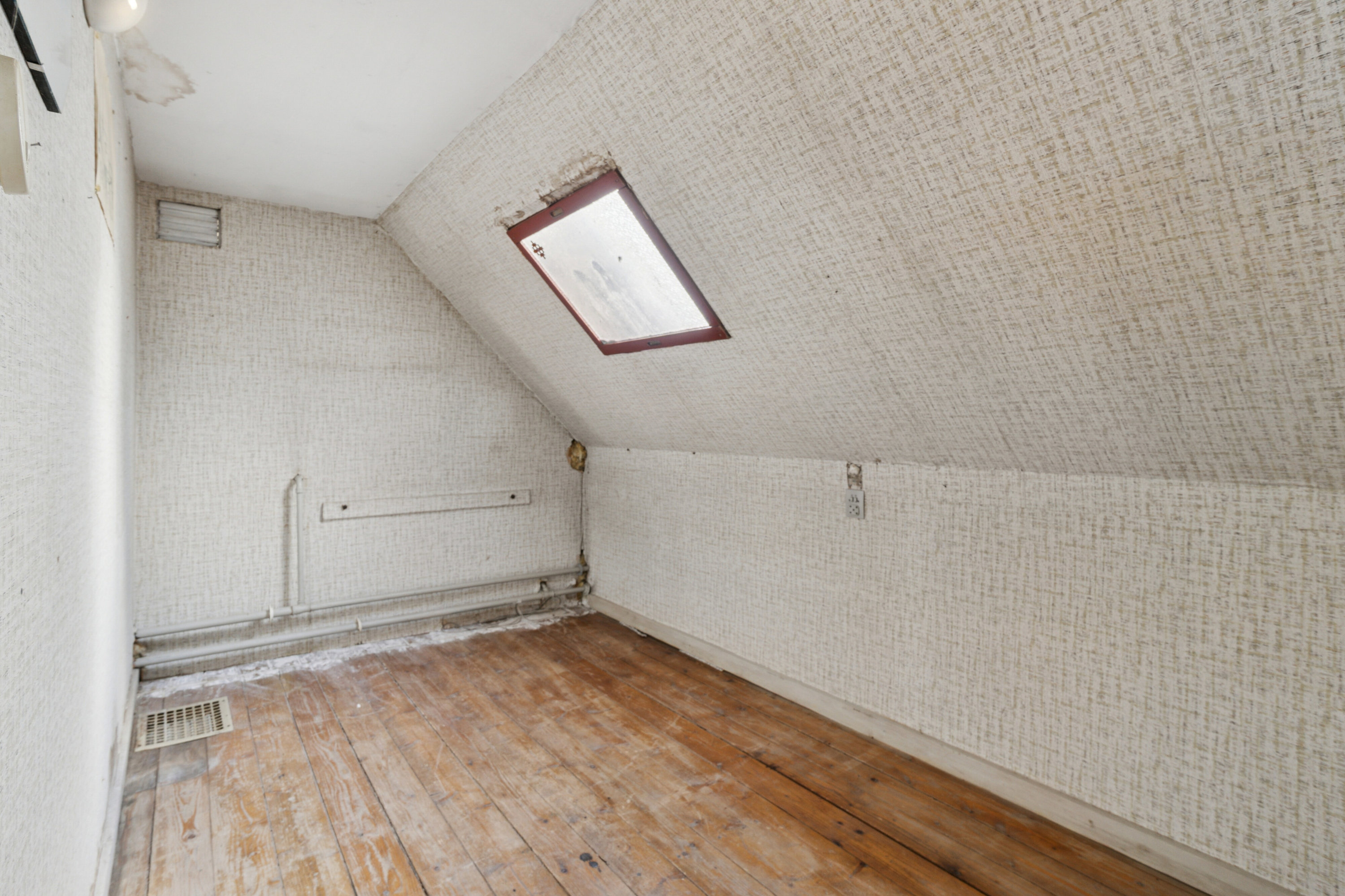 Fremhævet værelse billede i fuldskærmstilstand. Billede af Nordre Smålyngsvej 2, 3720 Aakirkeby