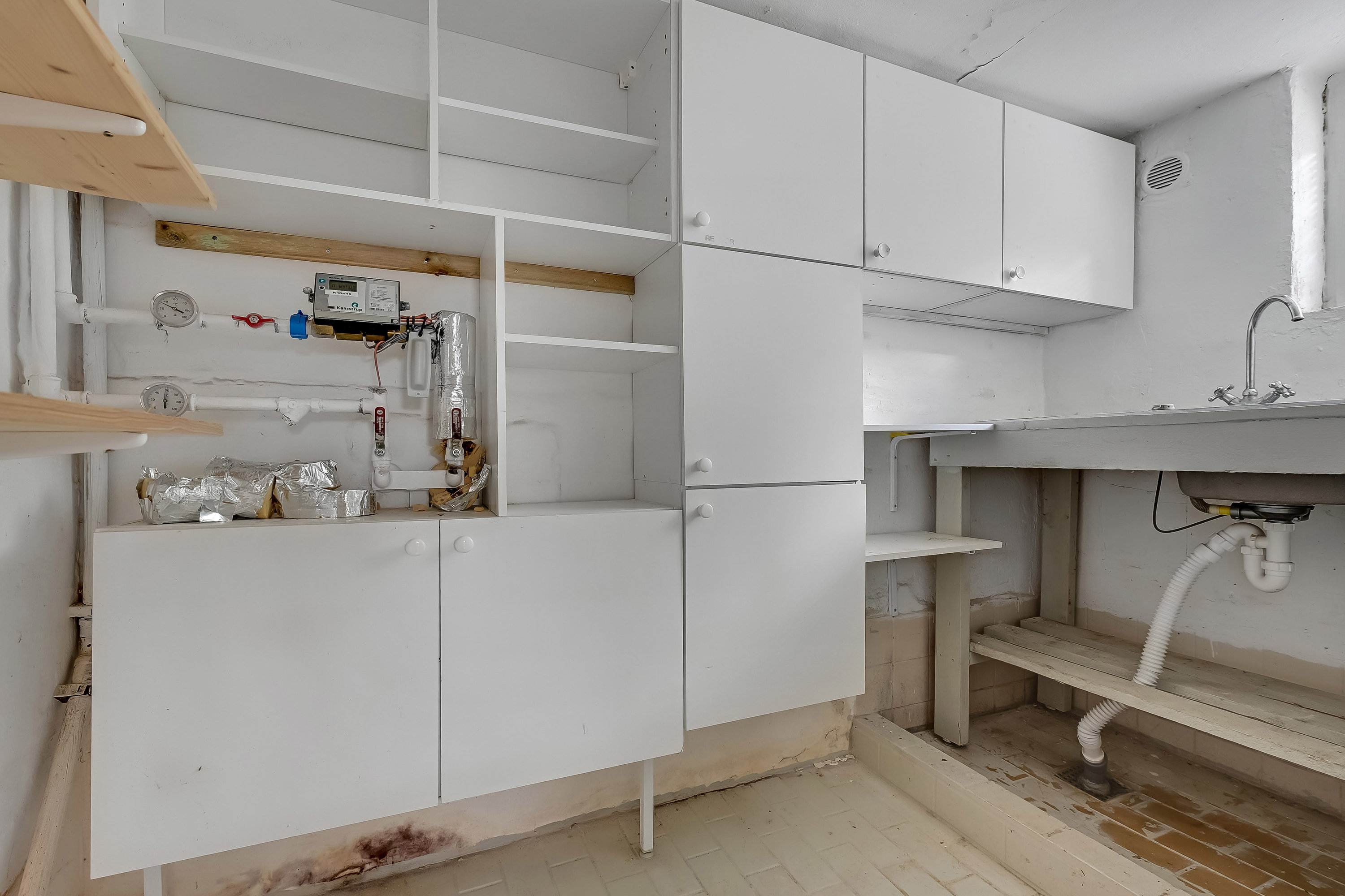 Fremhævet andet billede i fuldskærmstilstand. Billede af Solbakken 2, 7600 Struer