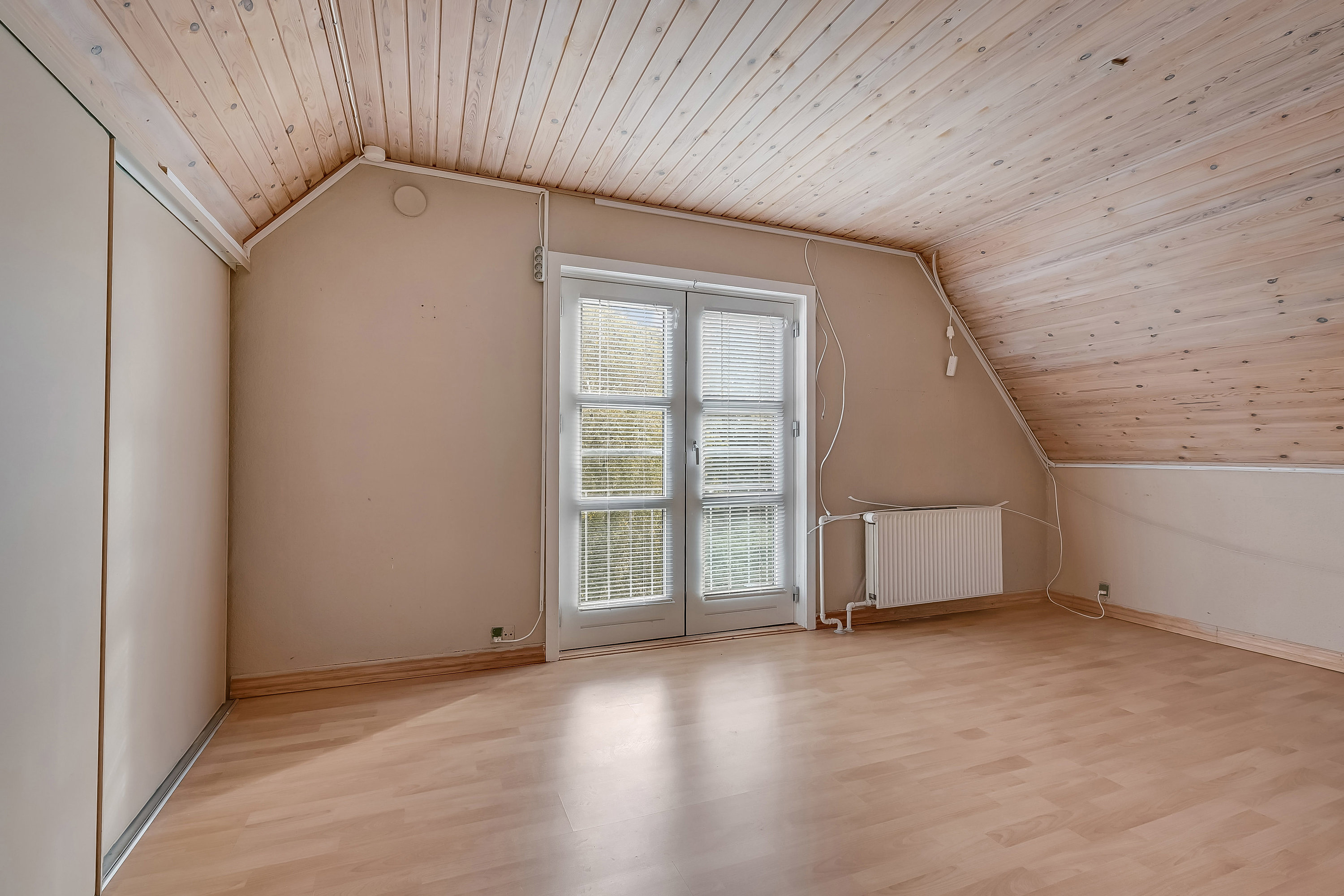 Fremhævet værelse billede i fuldskærmstilstand. Billede af Solbakken 2, 7600 Struer