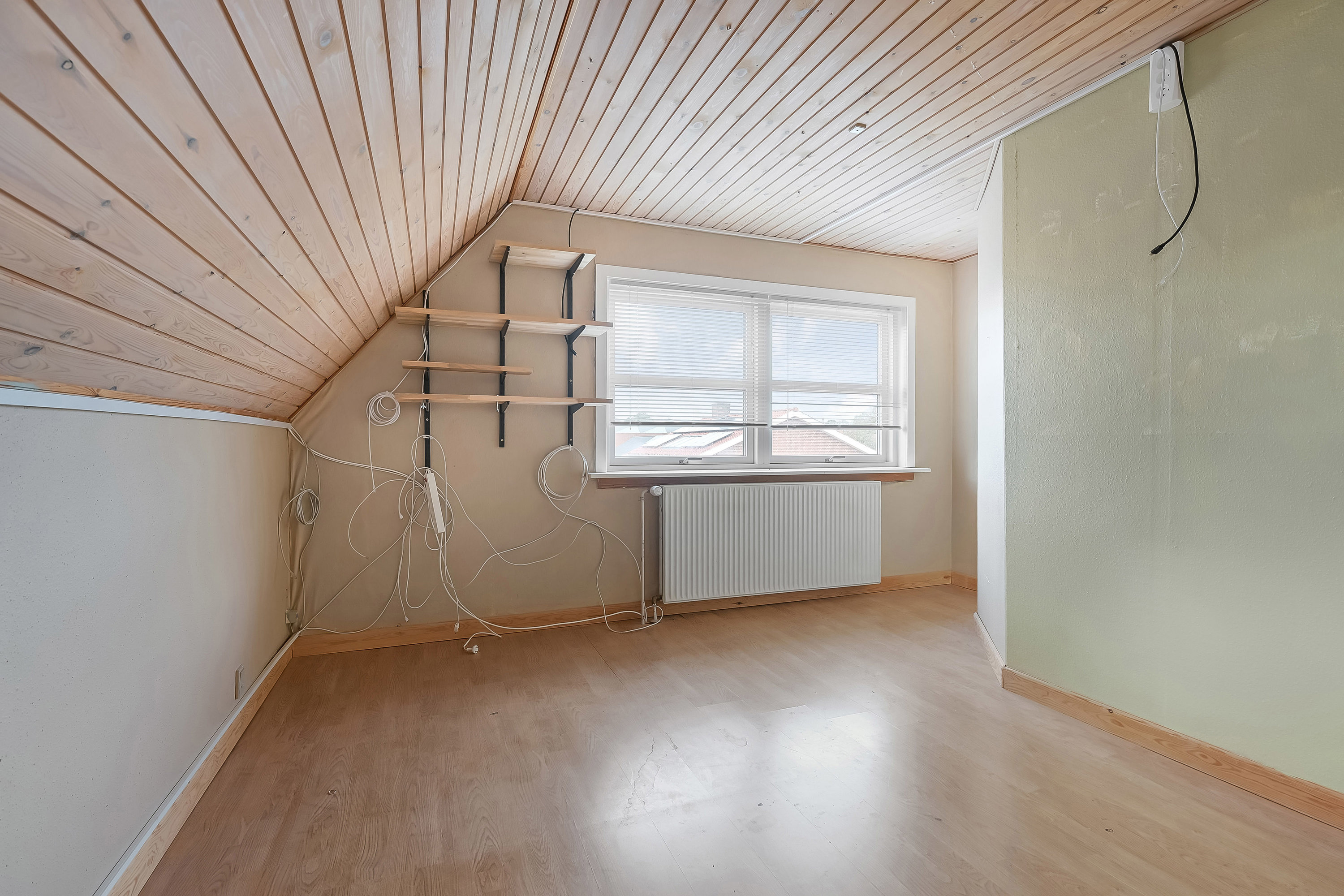 Fremhævet værelse billede i fuldskærmstilstand. Billede af Solbakken 2, 7600 Struer