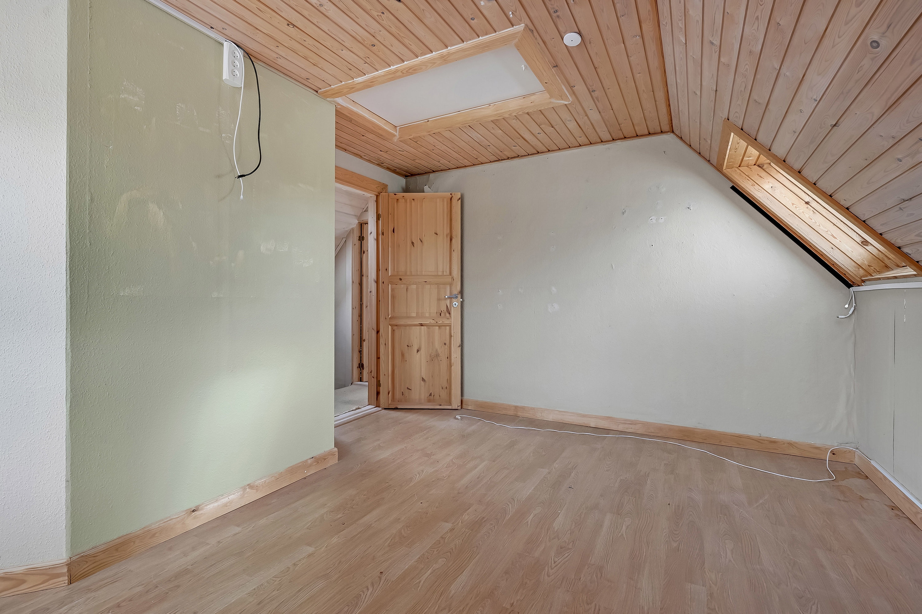 Fremhævet værelse billede i fuldskærmstilstand. Billede af Solbakken 2, 7600 Struer