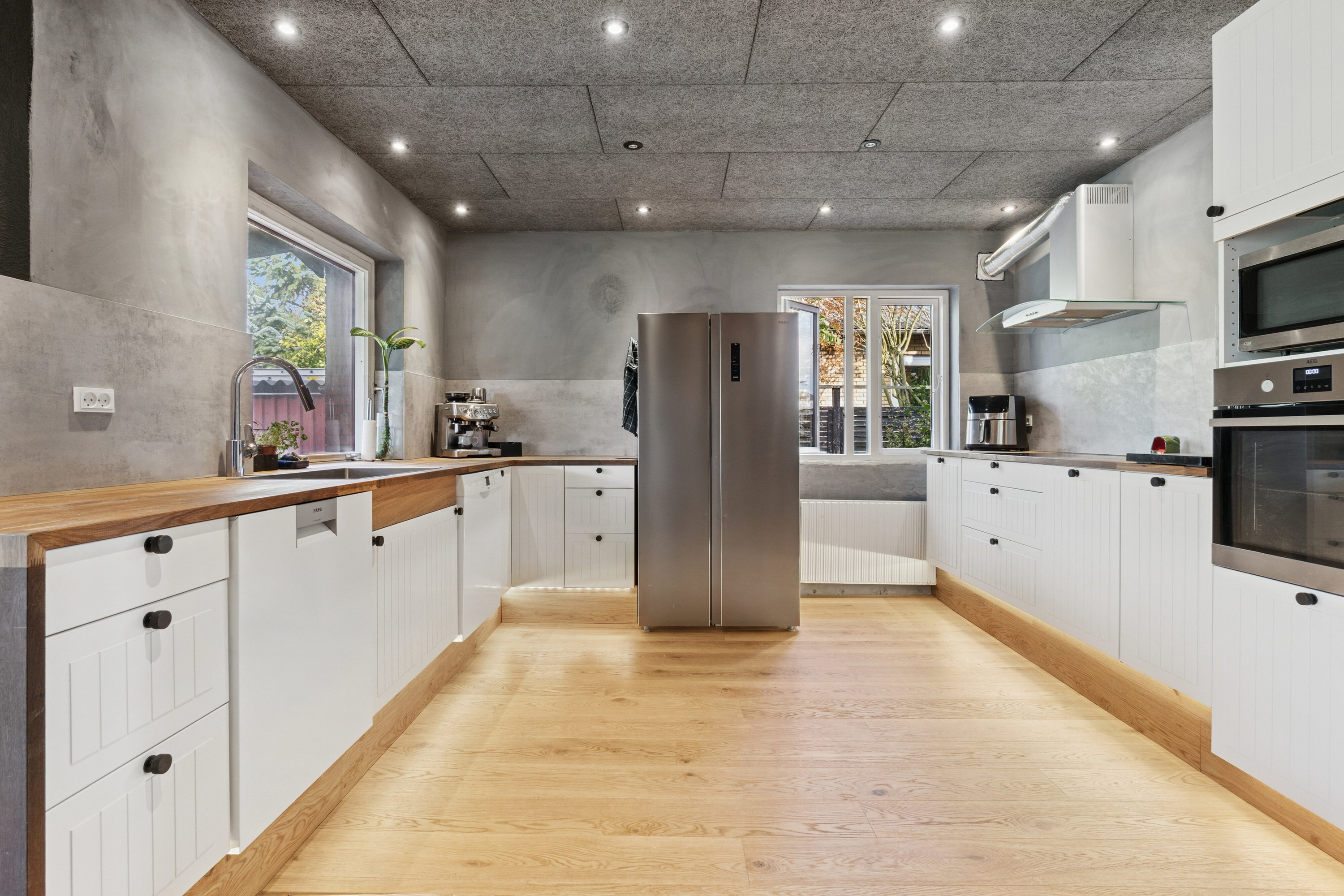 Fremhævet køkken billede i fuldskærmstilstand. Billede af Morbærstien 5, Rønne, 3700 Rønne