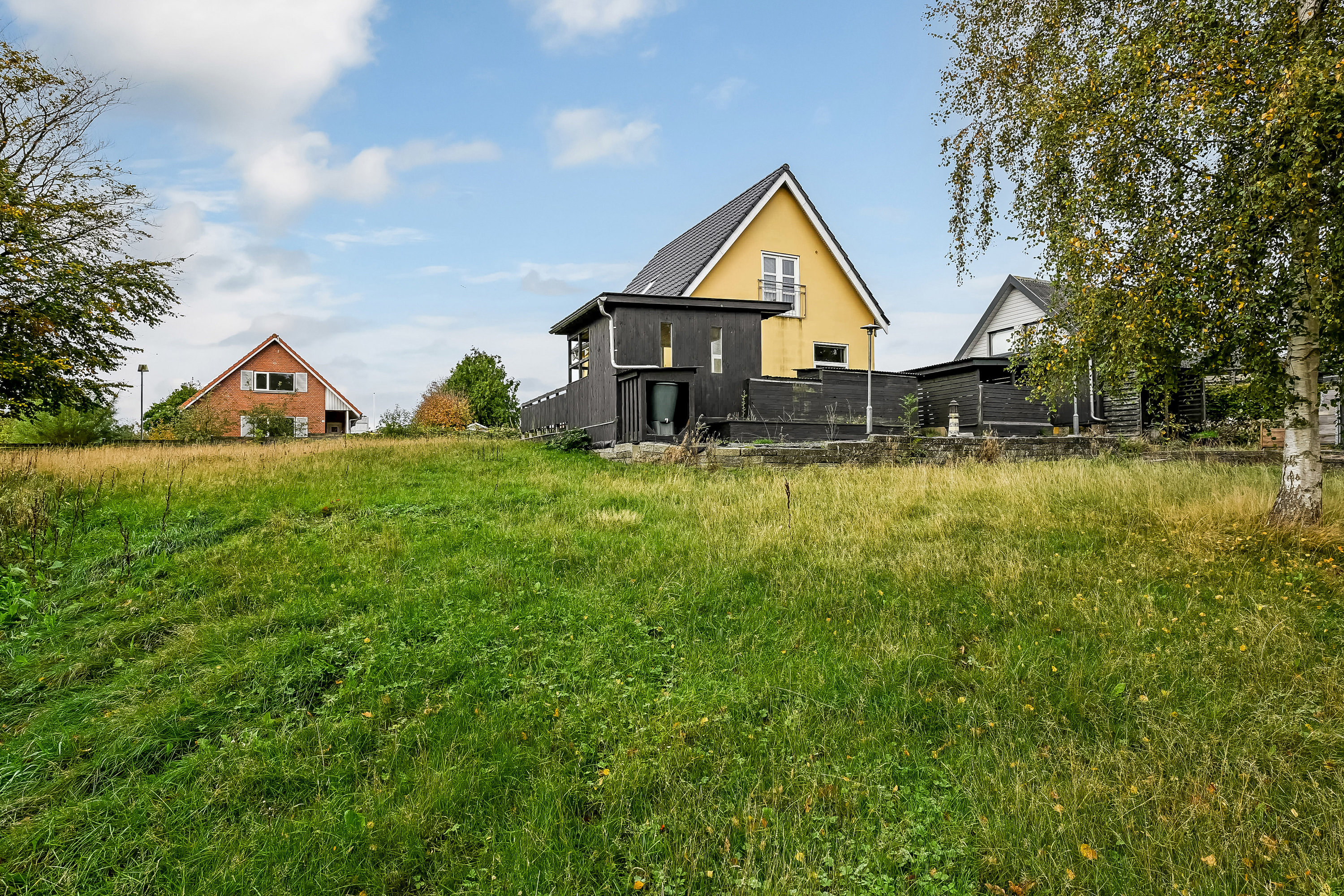 Fremhævet ejendommen billede i fuldskærmstilstand. Billede af Solbakken 2, 7600 Struer