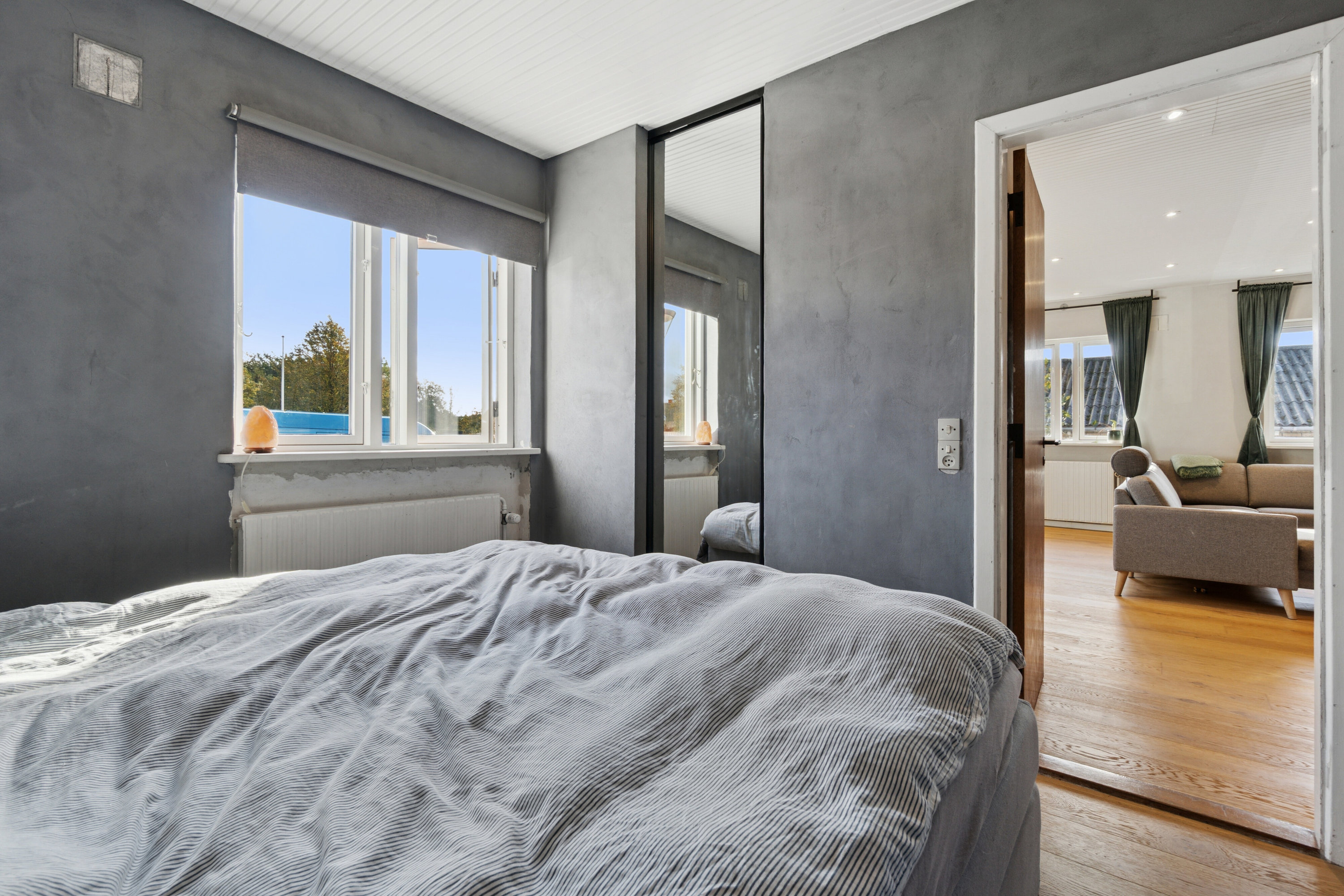 Fremhævet soveværelse billede i fuldskærmstilstand. Billede af Morbærstien 5, Rønne, 3700 Rønne