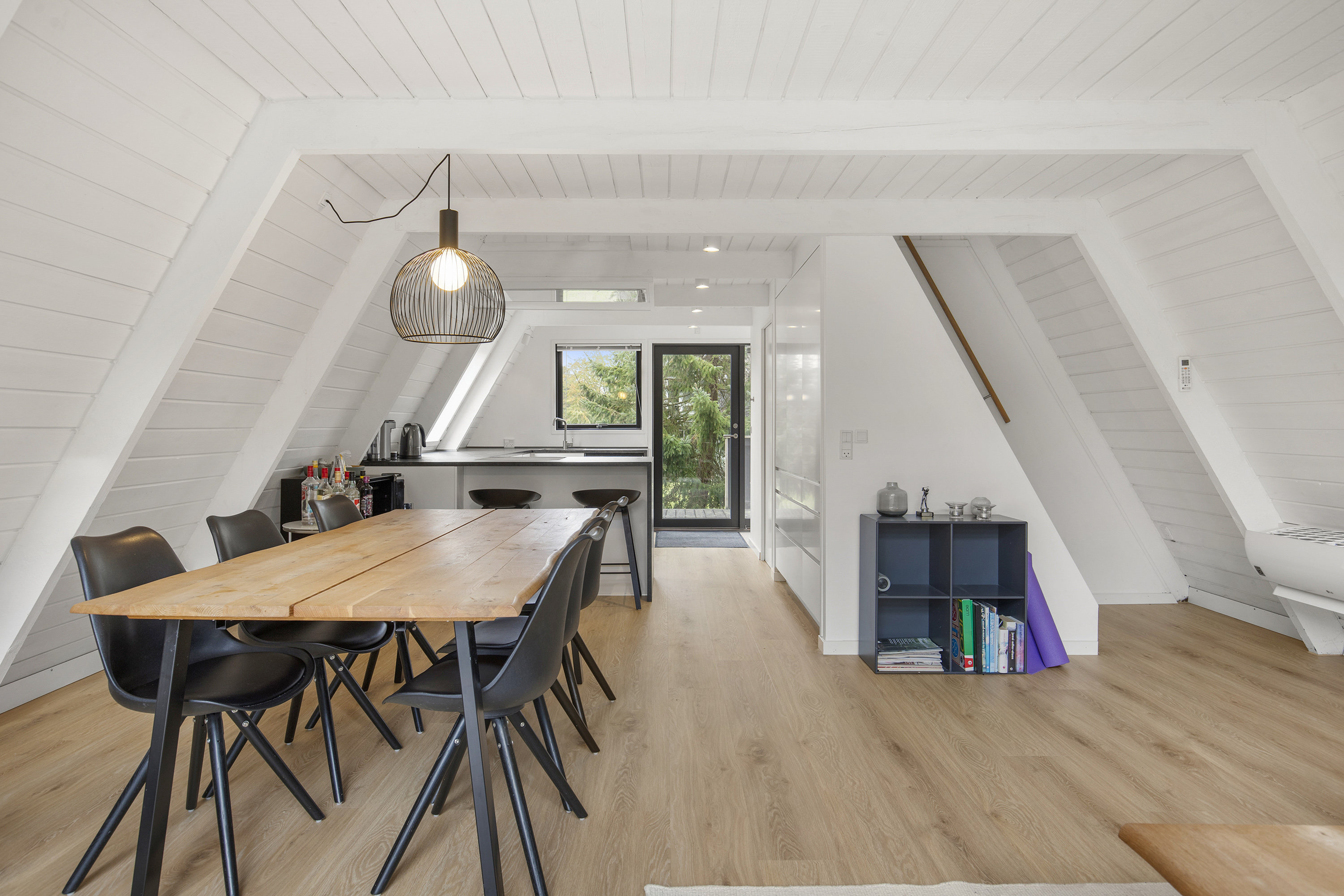 Fremhævet stue billede i fuldskærmstilstand. Billede af Golfsvinget 207, Gatten, 9640 Farsø