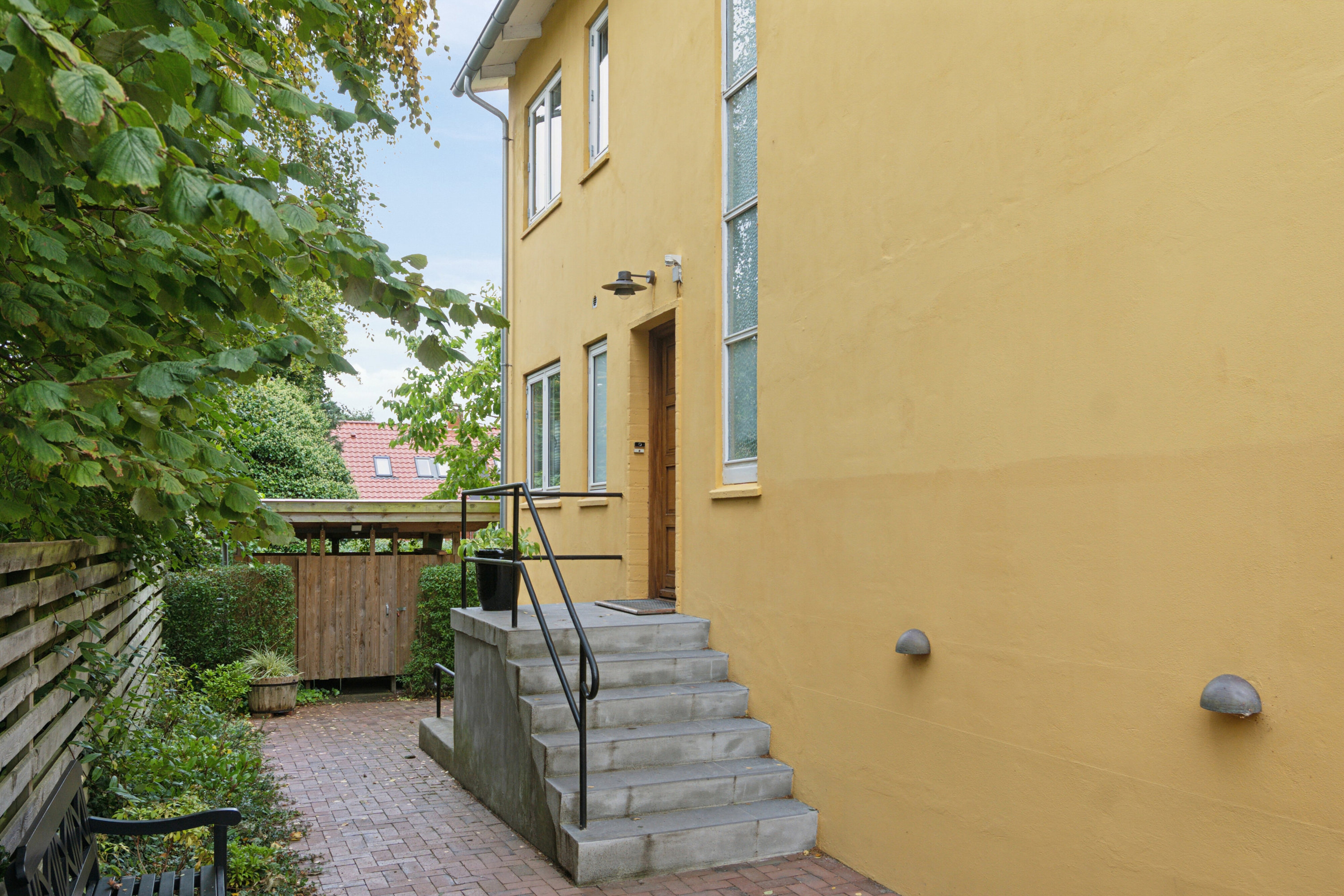 Fremhævet udendørs billede i fuldskærmstilstand. Billede af Christiansdal 38, 1., 2610 Rødovre