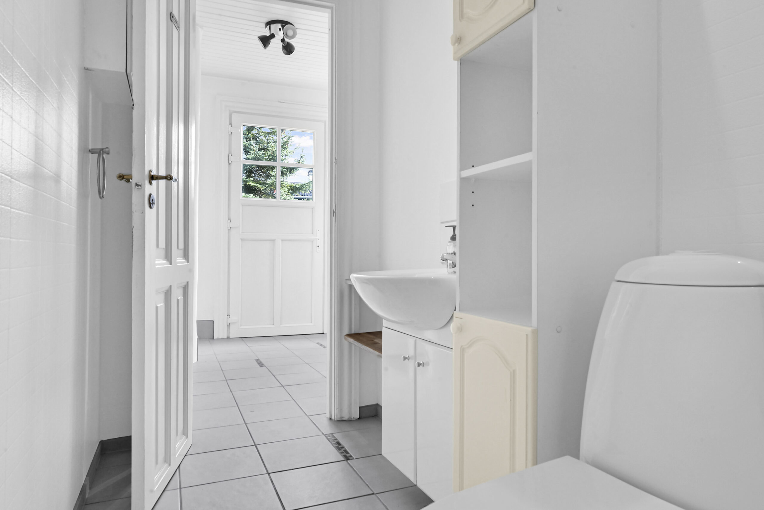 Fremhævet  billede i fuldskærmstilstand. Billede af Brønshøjholms Allé 7, st.., 2700 Brønshøj