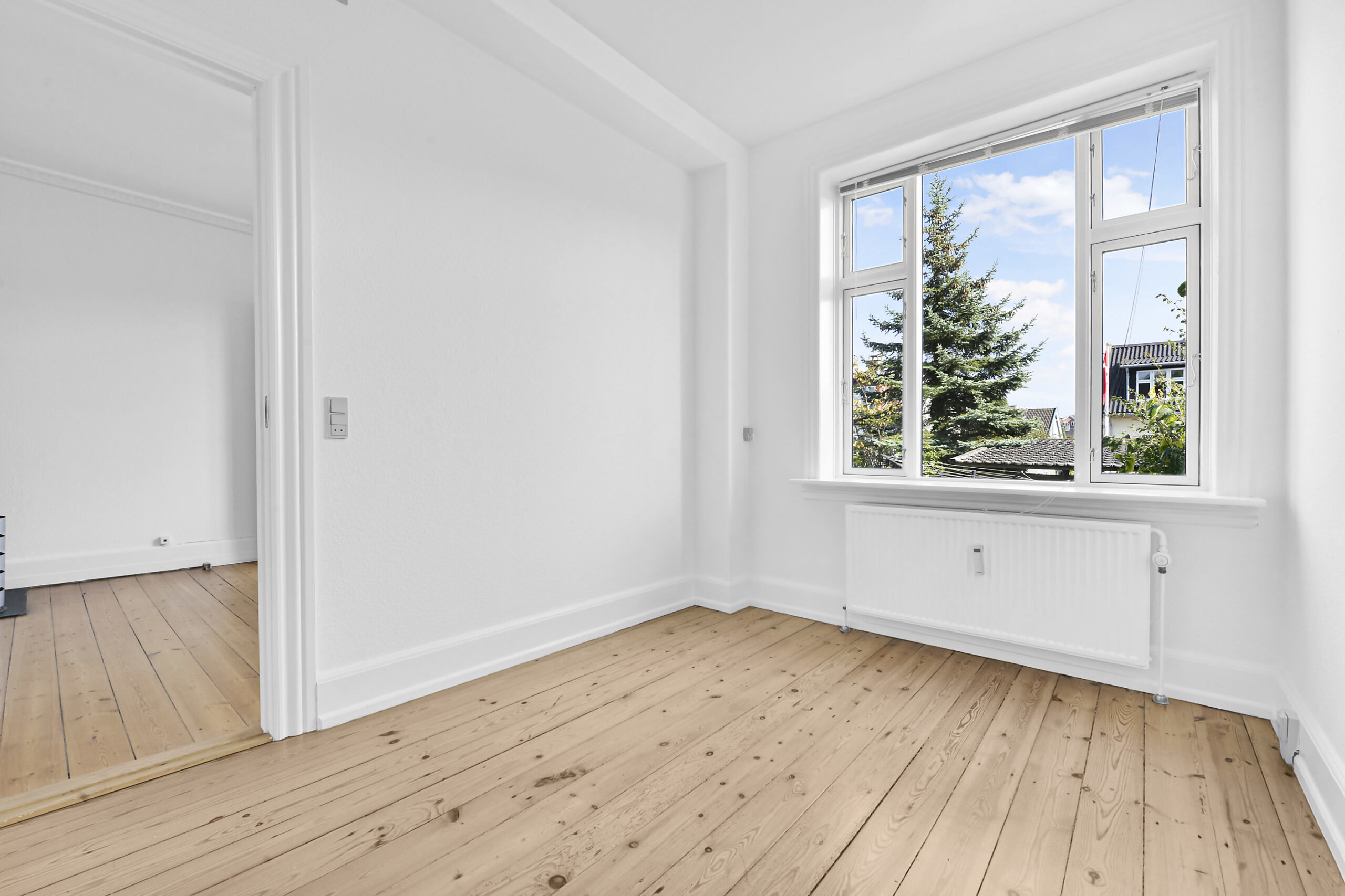 Fremhævet  billede i fuldskærmstilstand. Billede af Brønshøjholms Allé 7, st.., 2700 Brønshøj