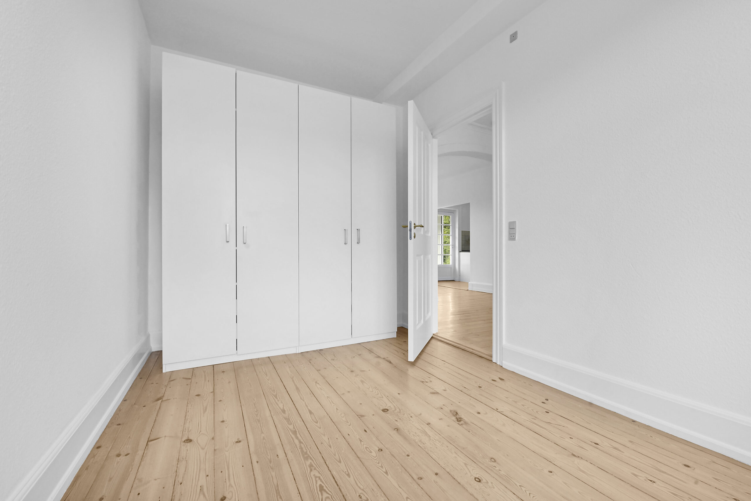 Fremhævet  billede i fuldskærmstilstand. Billede af Brønshøjholms Allé 7, st.., 2700 Brønshøj