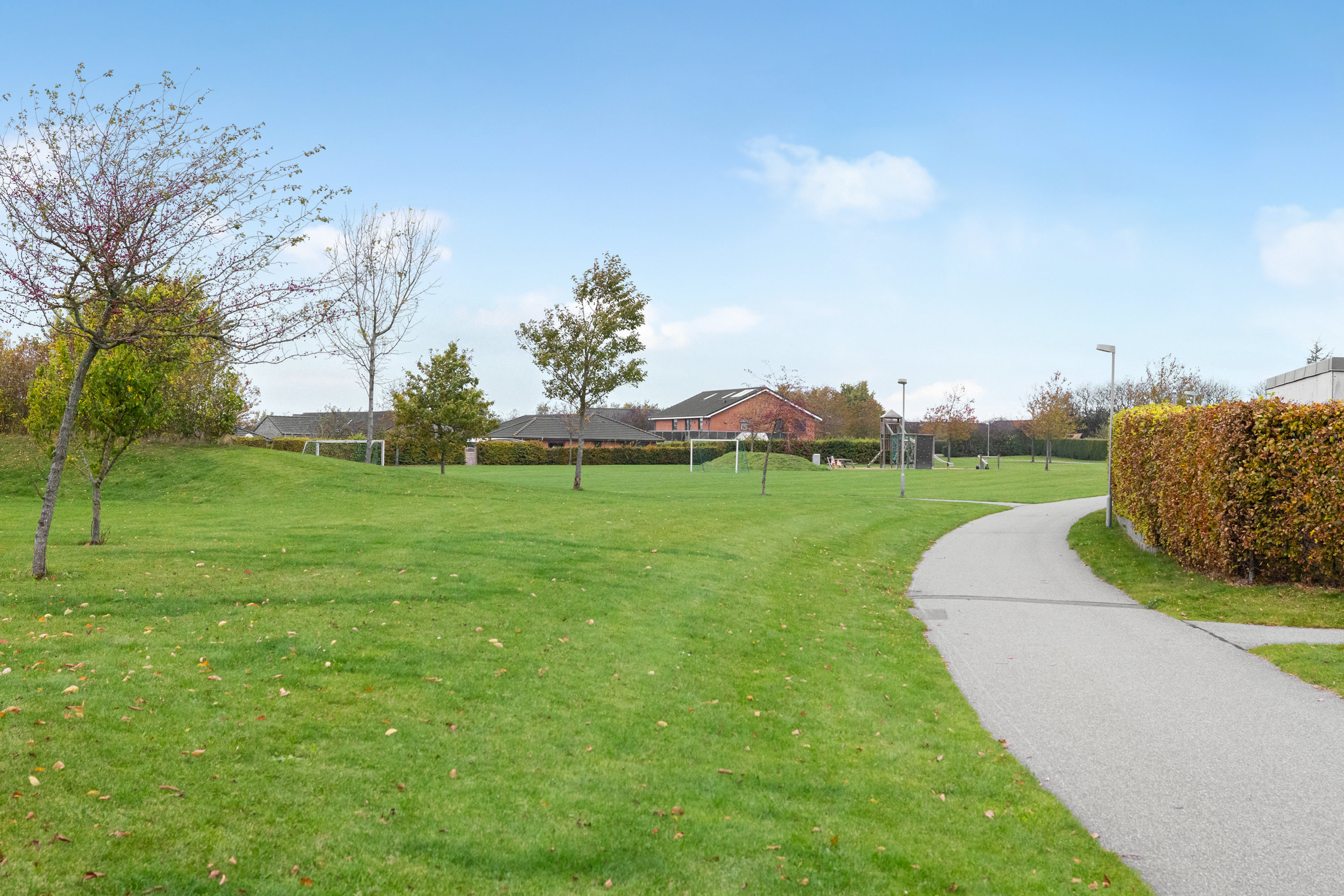 Fremhævet  billede i fuldskærmstilstand. Billede af Østervænget 32, 8381 Tilst