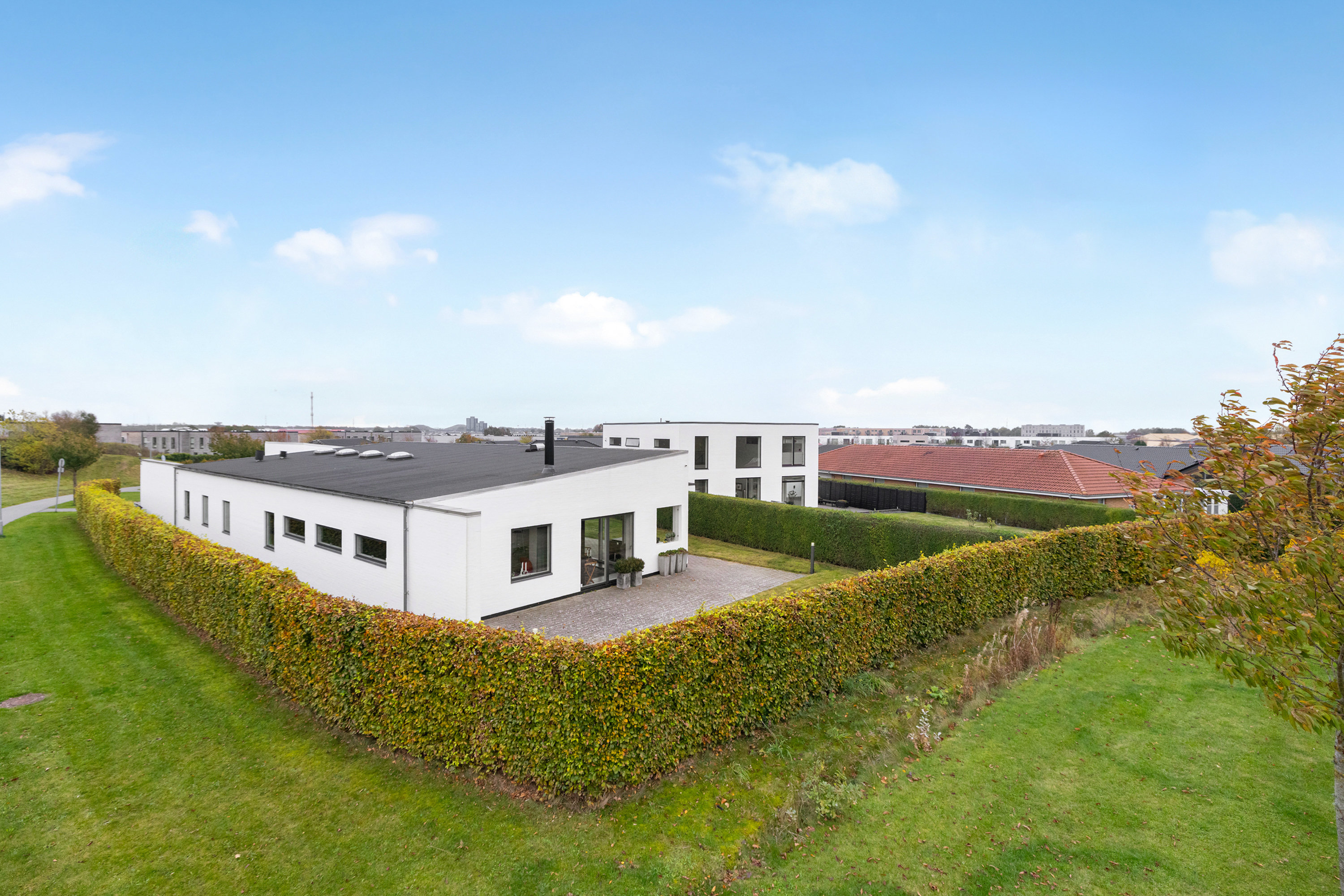 Fremhævet  billede i fuldskærmstilstand. Billede af Østervænget 32, 8381 Tilst