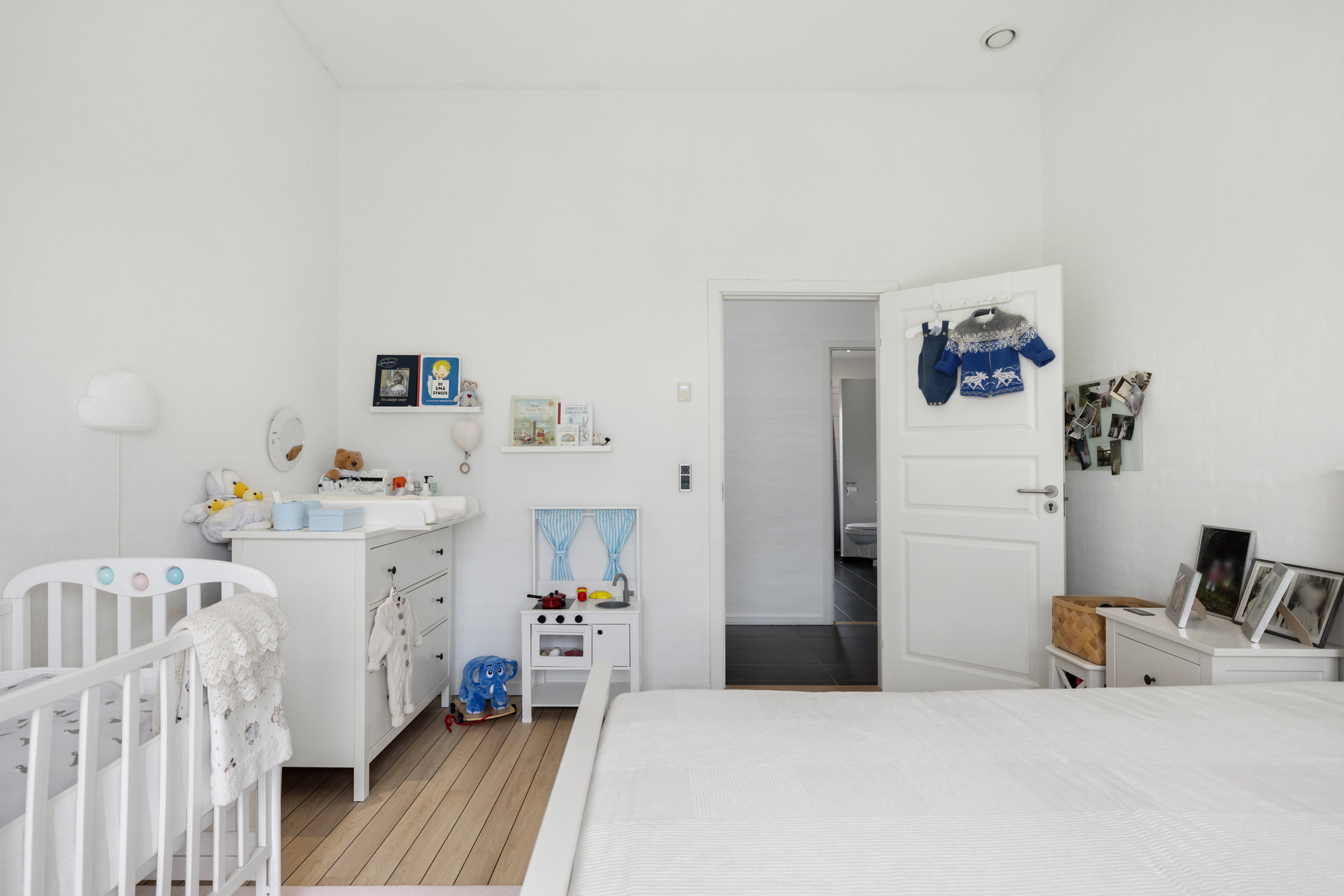 Fremhævet  billede i fuldskærmstilstand. Billede af Østervænget 32, 8381 Tilst