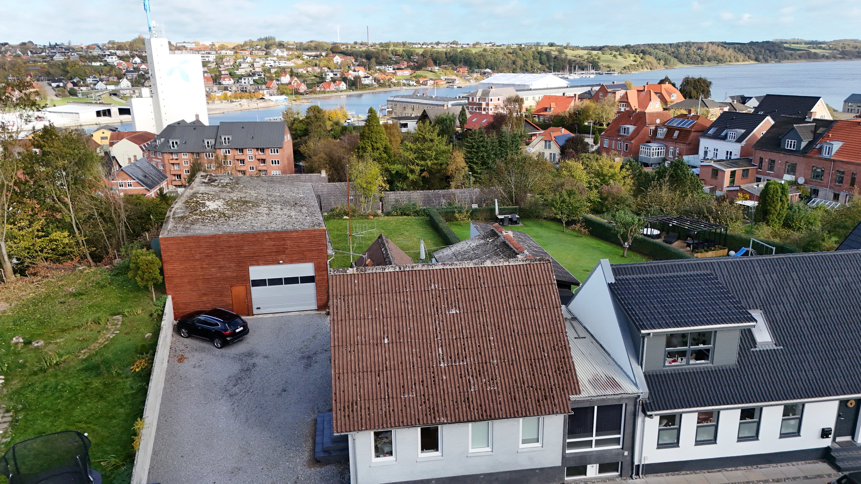 Fremhævet luftfoto billede i fuldskærmstilstand. Billede af Skovvej 17, 9500 Hobro