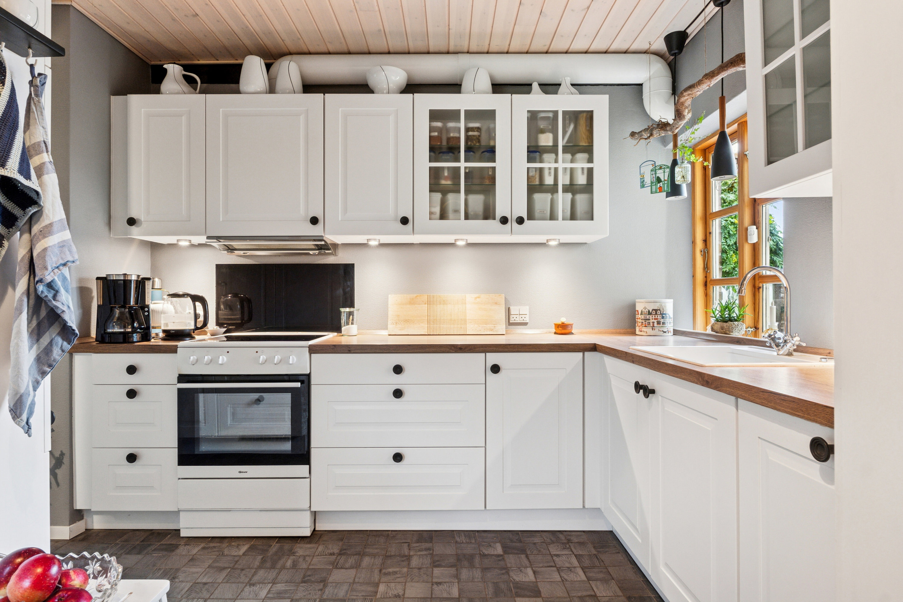 Fremhævet køkken billede i fuldskærmstilstand. Billede af Egernvej 11, Hyllinge, 4700 Næstved