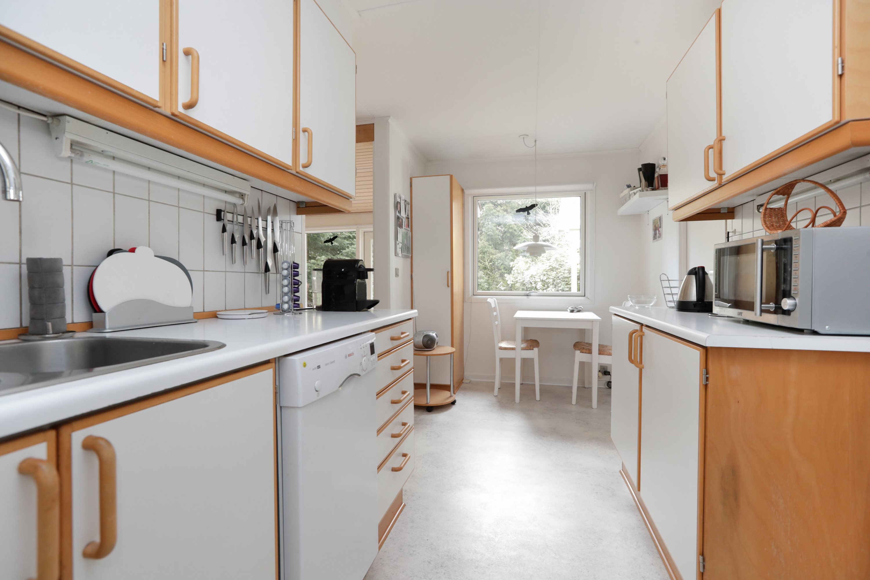 Fremhævet køkken billede i fuldskærmstilstand. Billede af Toplærkevej 13, Dybendal, 4190 Munke Bjergby