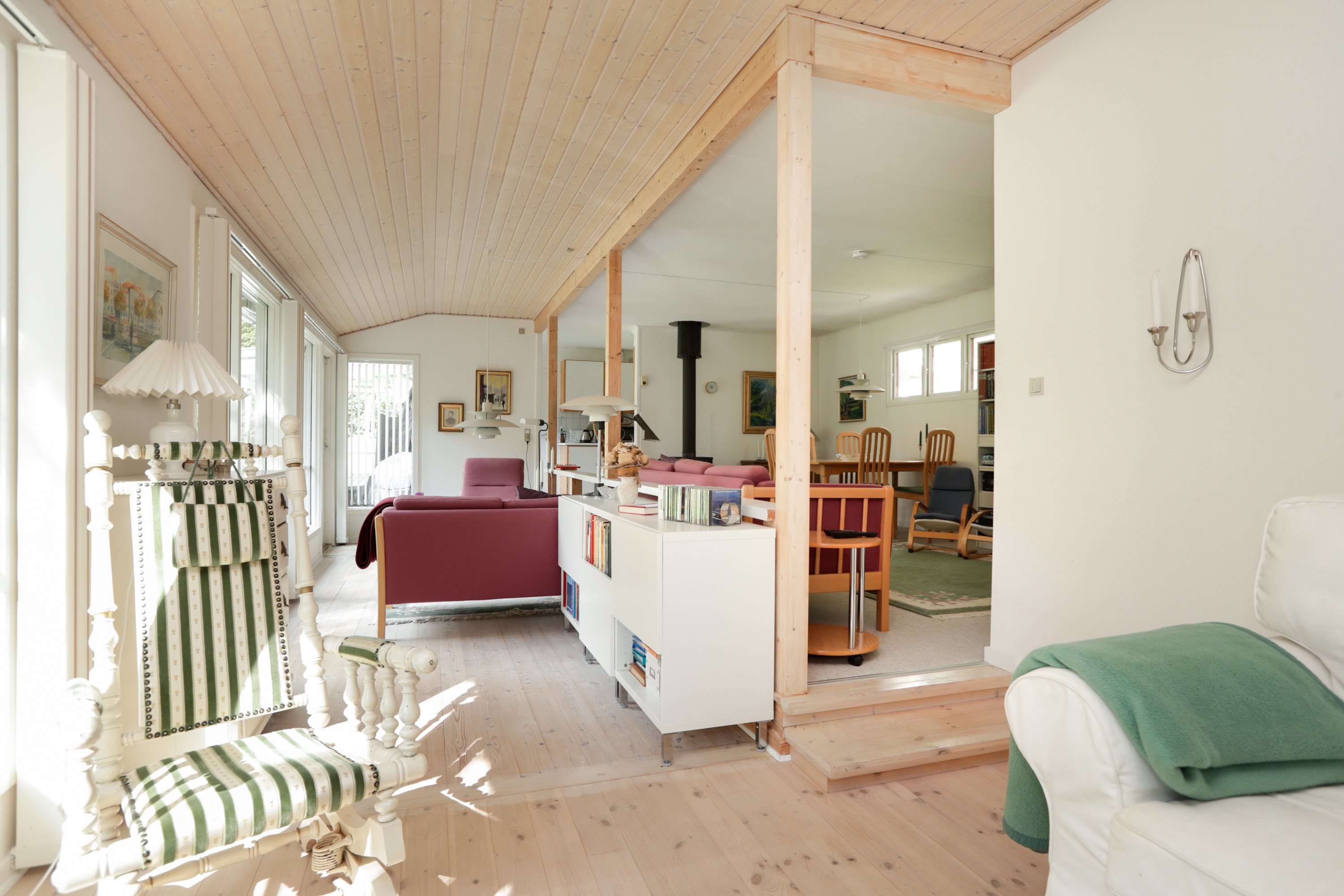 Fremhævet stue billede i fuldskærmstilstand. Billede af Toplærkevej 13, Dybendal, 4190 Munke Bjergby