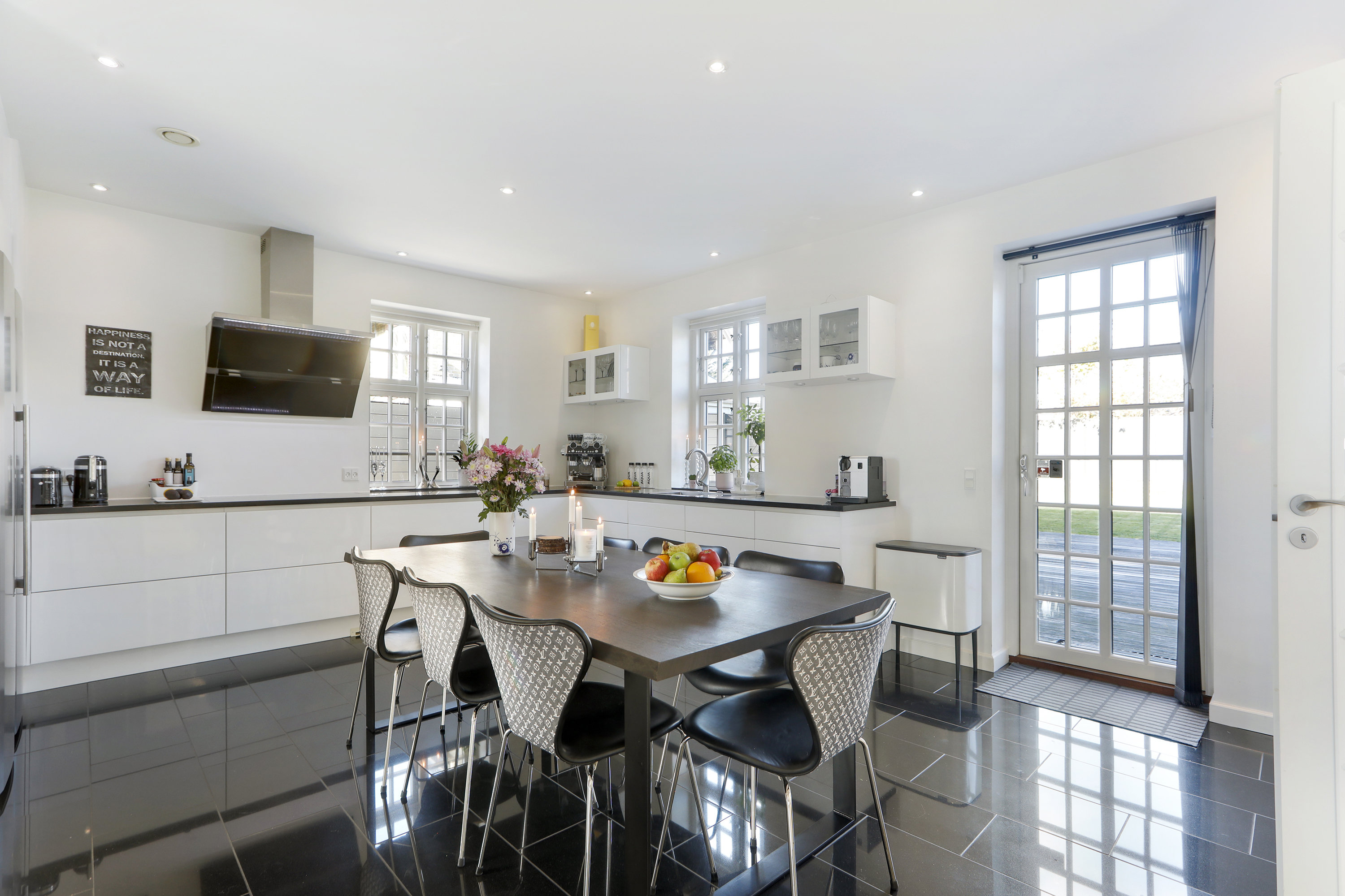 Fremhævet køkken billede i fuldskærmstilstand. Billede af Herlev Hovedgade 194, 2730 Herlev