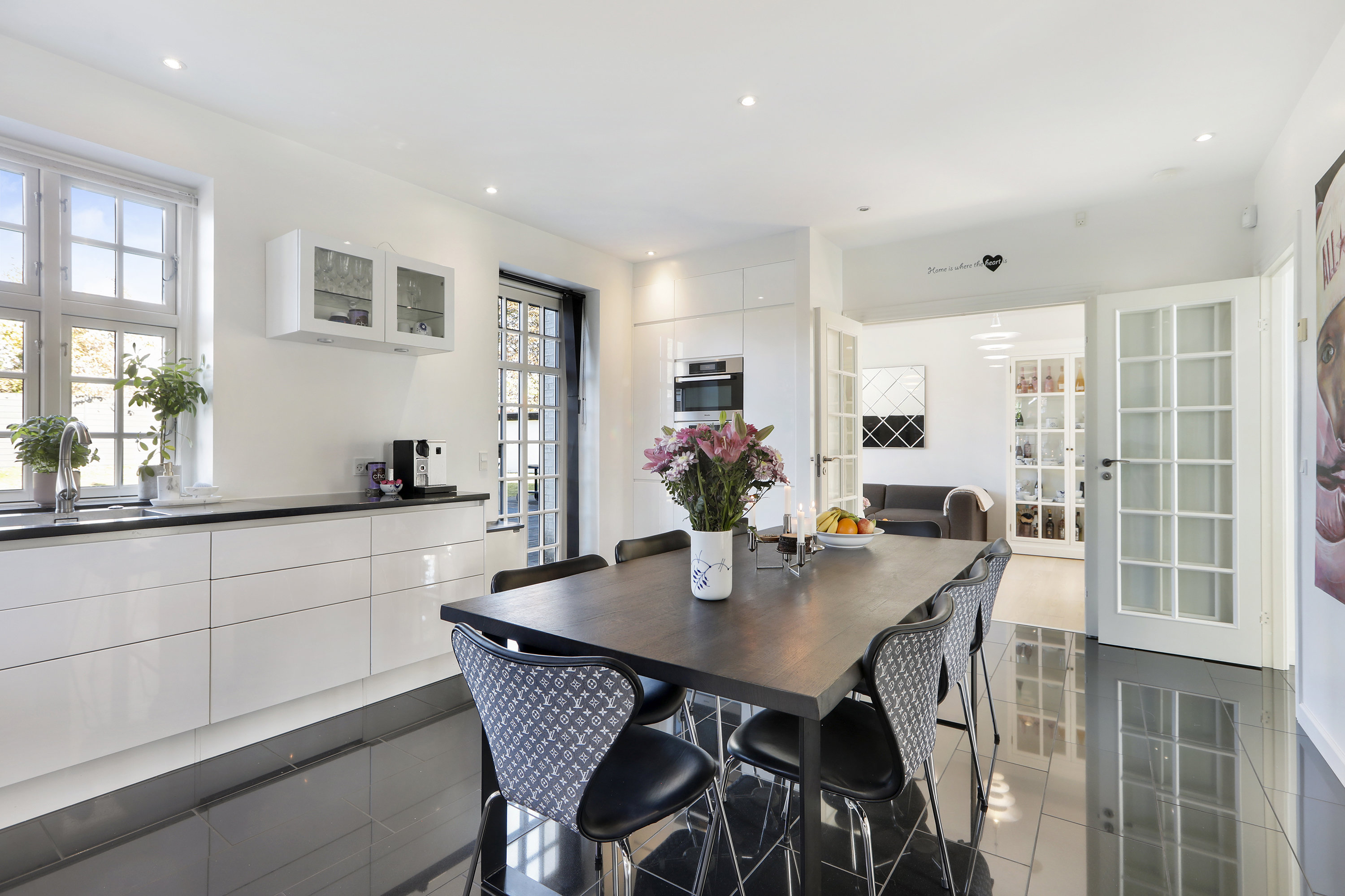 Fremhævet køkken billede i fuldskærmstilstand. Billede af Herlev Hovedgade 194, 2730 Herlev