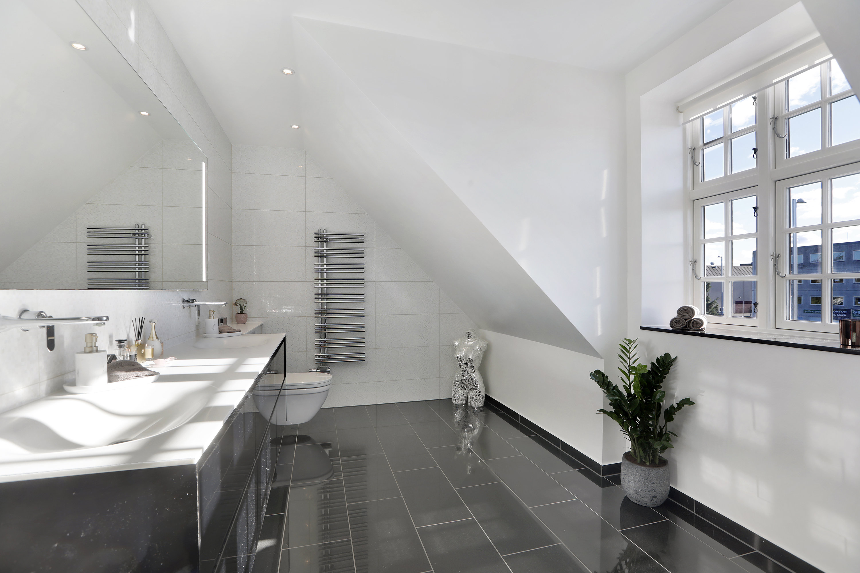 Fremhævet badeværelse billede i fuldskærmstilstand. Billede af Herlev Hovedgade 194, 2730 Herlev