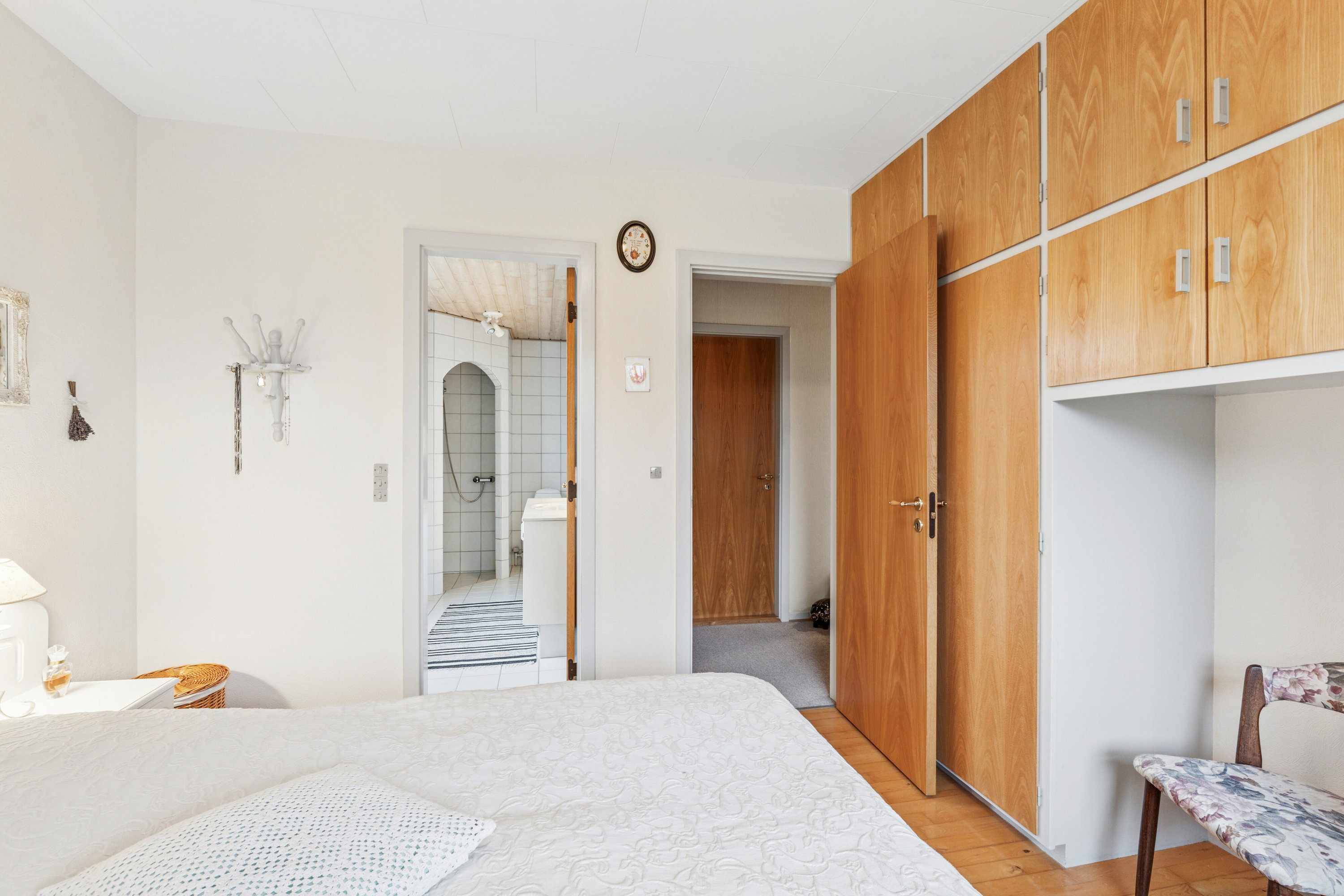 Fremhævet soveværelse billede i fuldskærmstilstand. Billede af Irisvej 13, 9870 Sindal