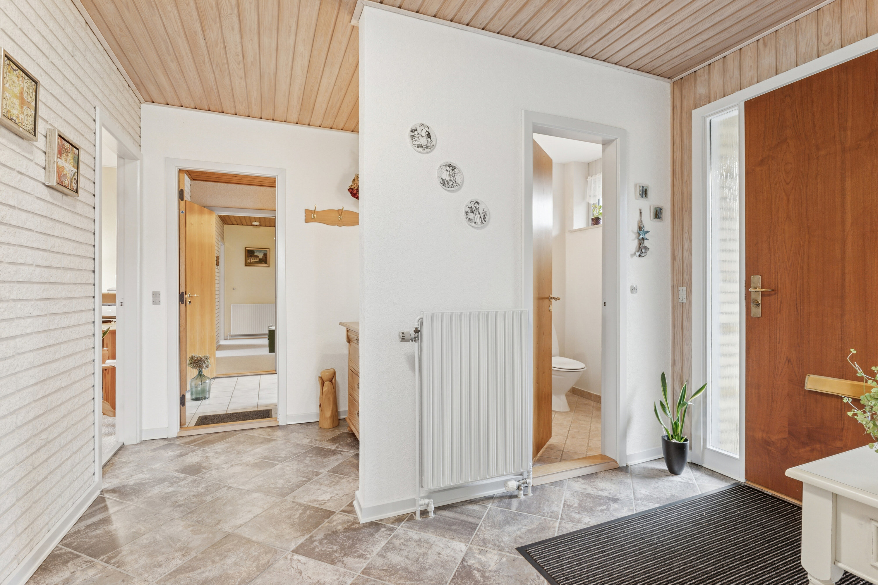 Miniaturebillede 2: entre. Billede af Irisvej 13, 9870 Sindal