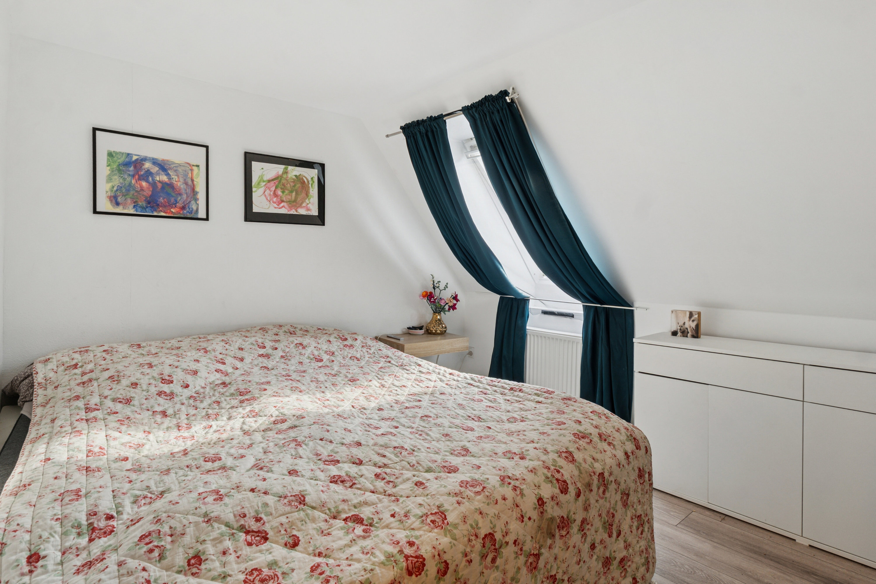 Fremhævet soveværelse billede i fuldskærmstilstand. Billede af Værslev Bygade 9B, Værslev, 4400 Kalundborg