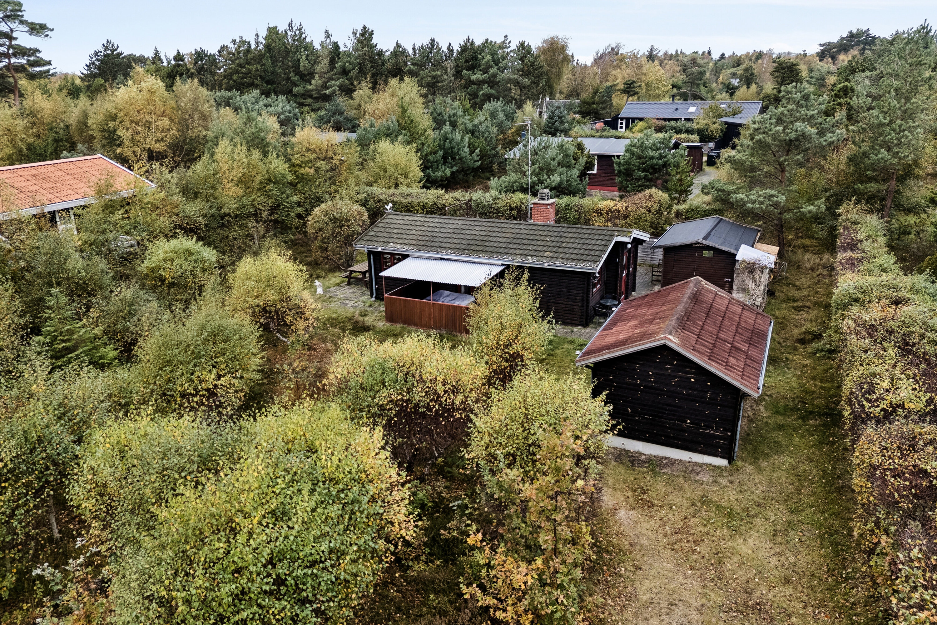 Fremhævet set fra haven billede i fuldskærmstilstand. Billede af Gudmindrup Strandvej 98, Gudmindrup Lyng, 4573 Højby