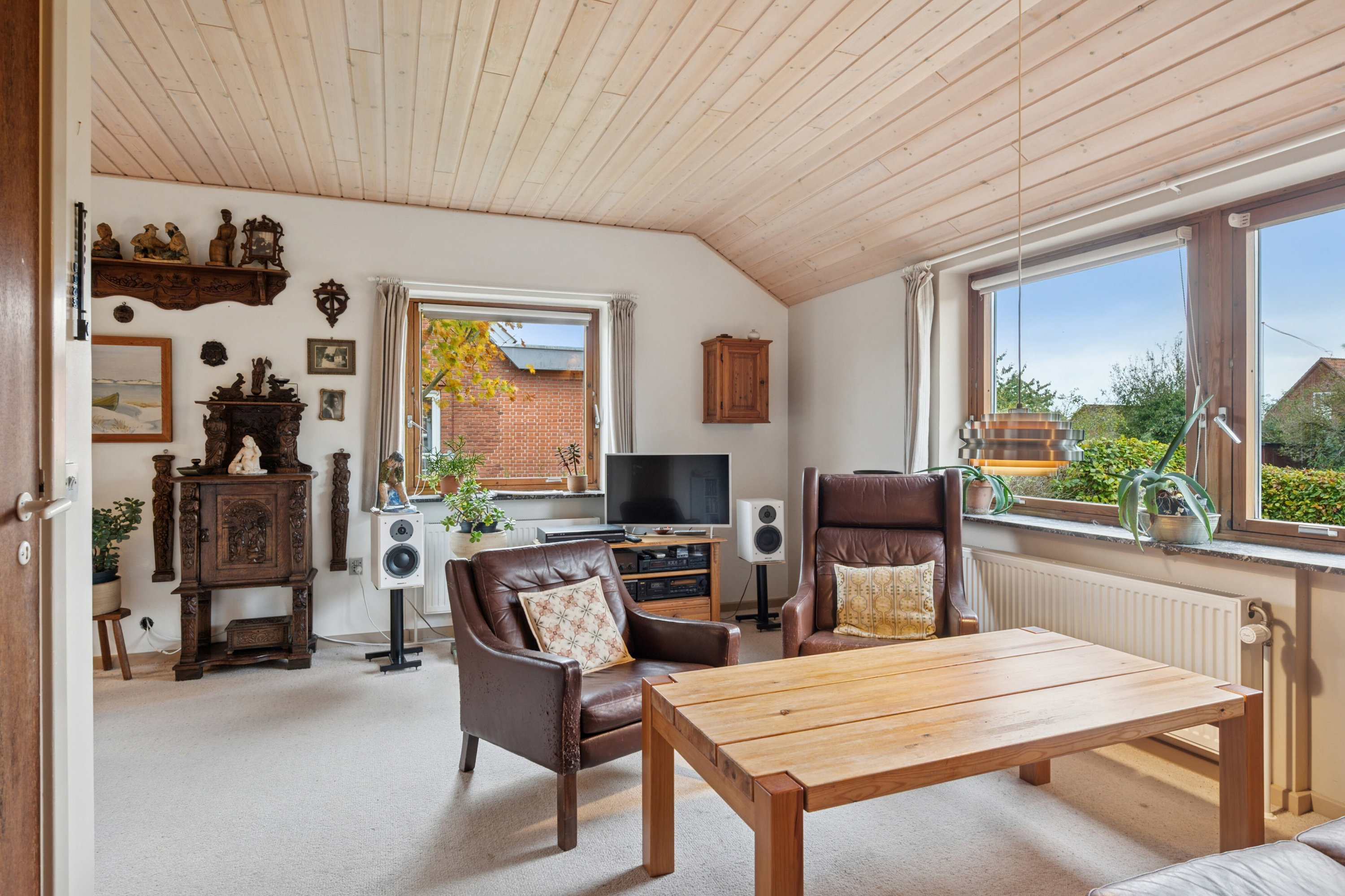 Fremhævet stue billede i fuldskærmstilstand. Billede af Snerlevej 18, 4000 Roskilde