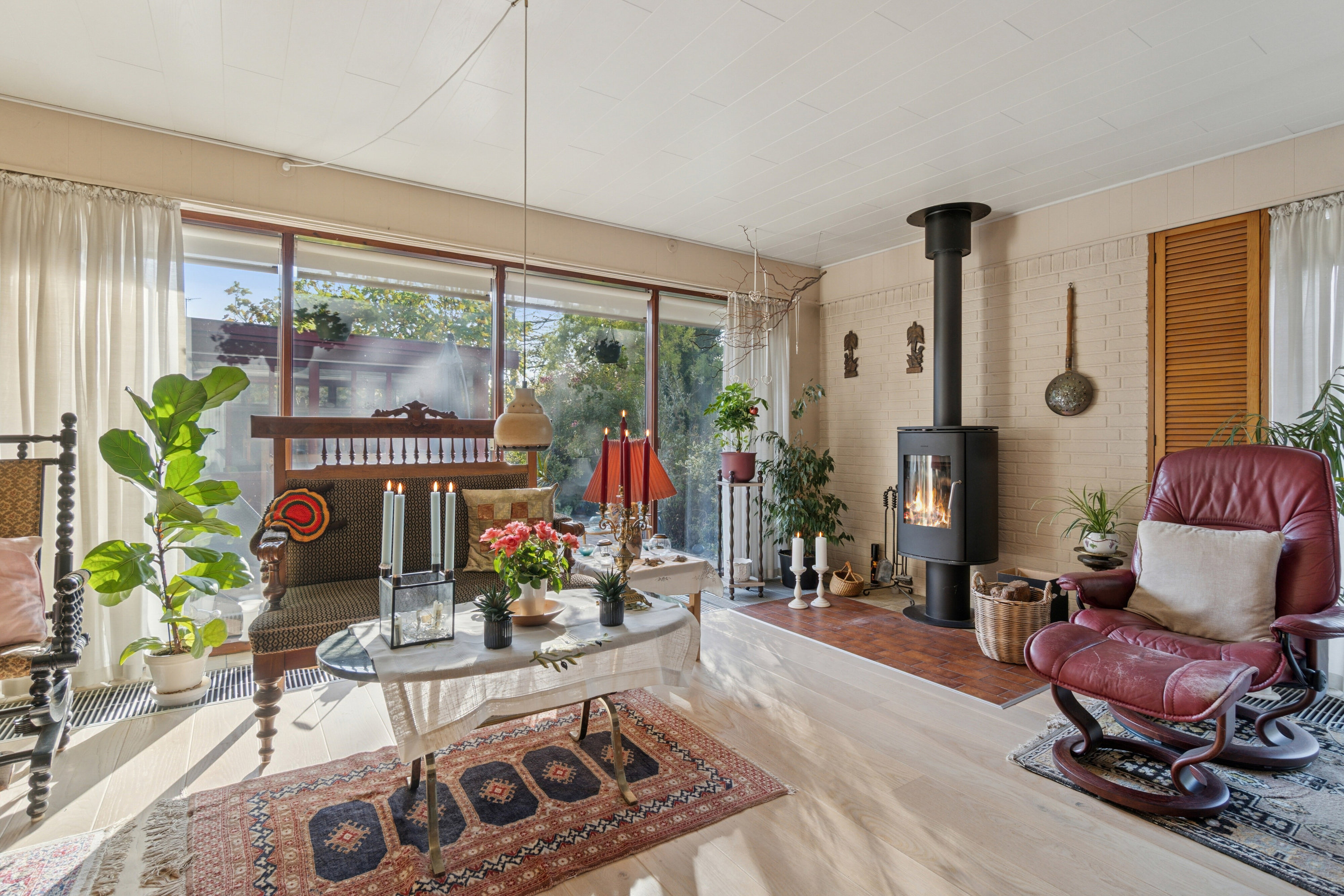 Fremhævet udendørs billede i fuldskærmstilstand. Billede af Pingels Alle 72, Rønne, 3700 Rønne