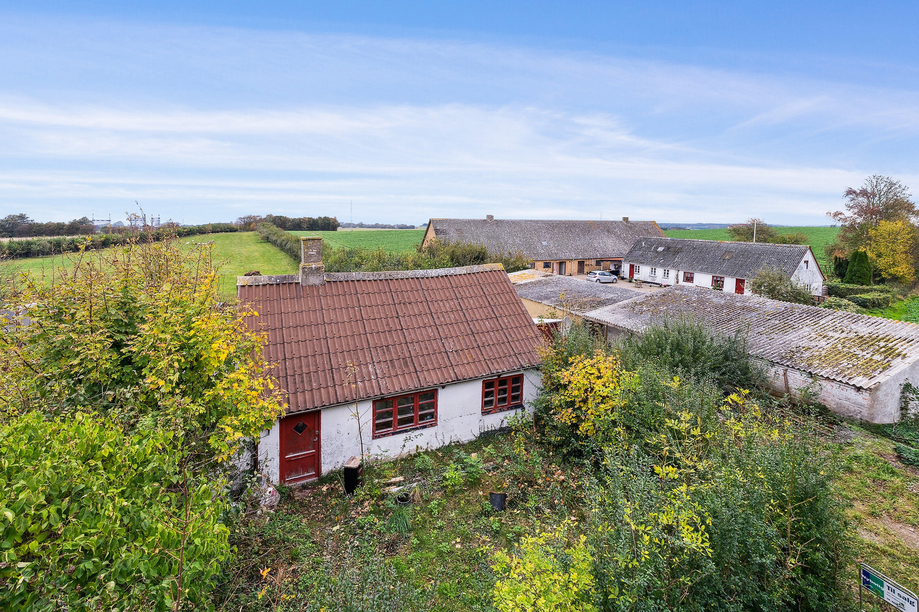 Fremhævet set fra haven billede i fuldskærmstilstand. Billede af Nostrupvej 18, 4400 Kalundborg
