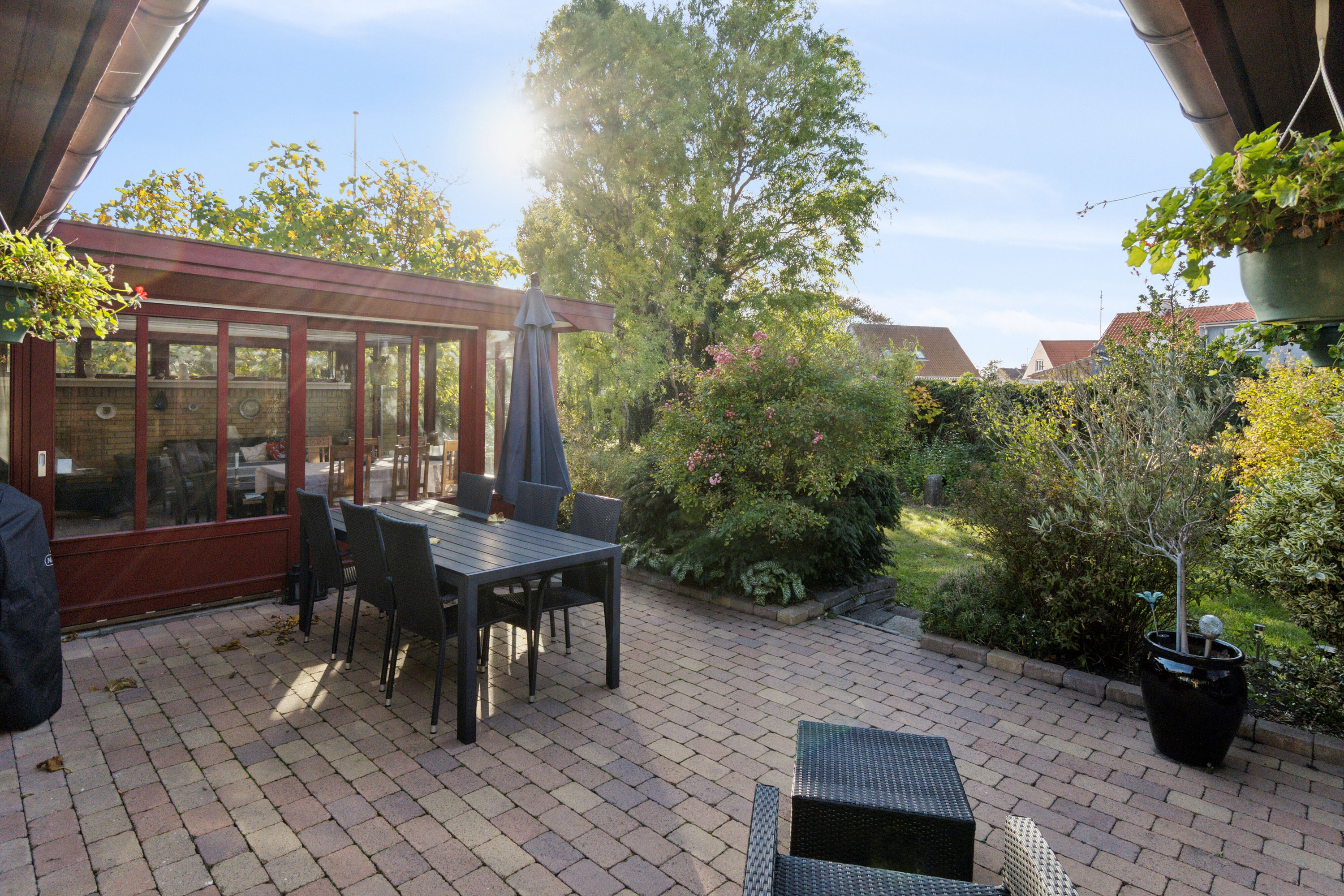 Fremhævet udendørs billede i fuldskærmstilstand. Billede af Pingels Alle 72, Rønne, 3700 Rønne