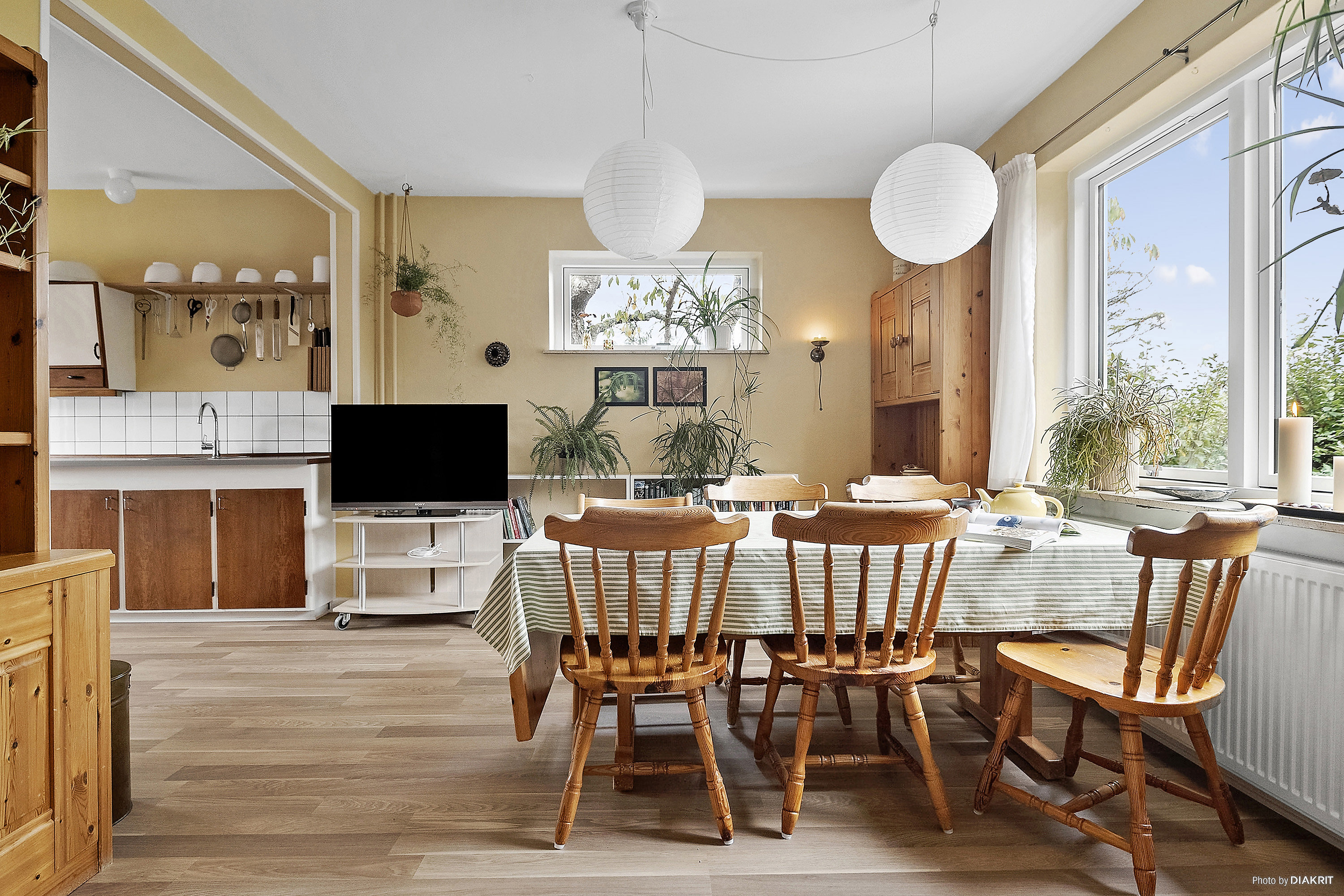 Fremhævet spisestue billede i fuldskærmstilstand. Billede af Gersdorffsgade 17, 8300 Odder