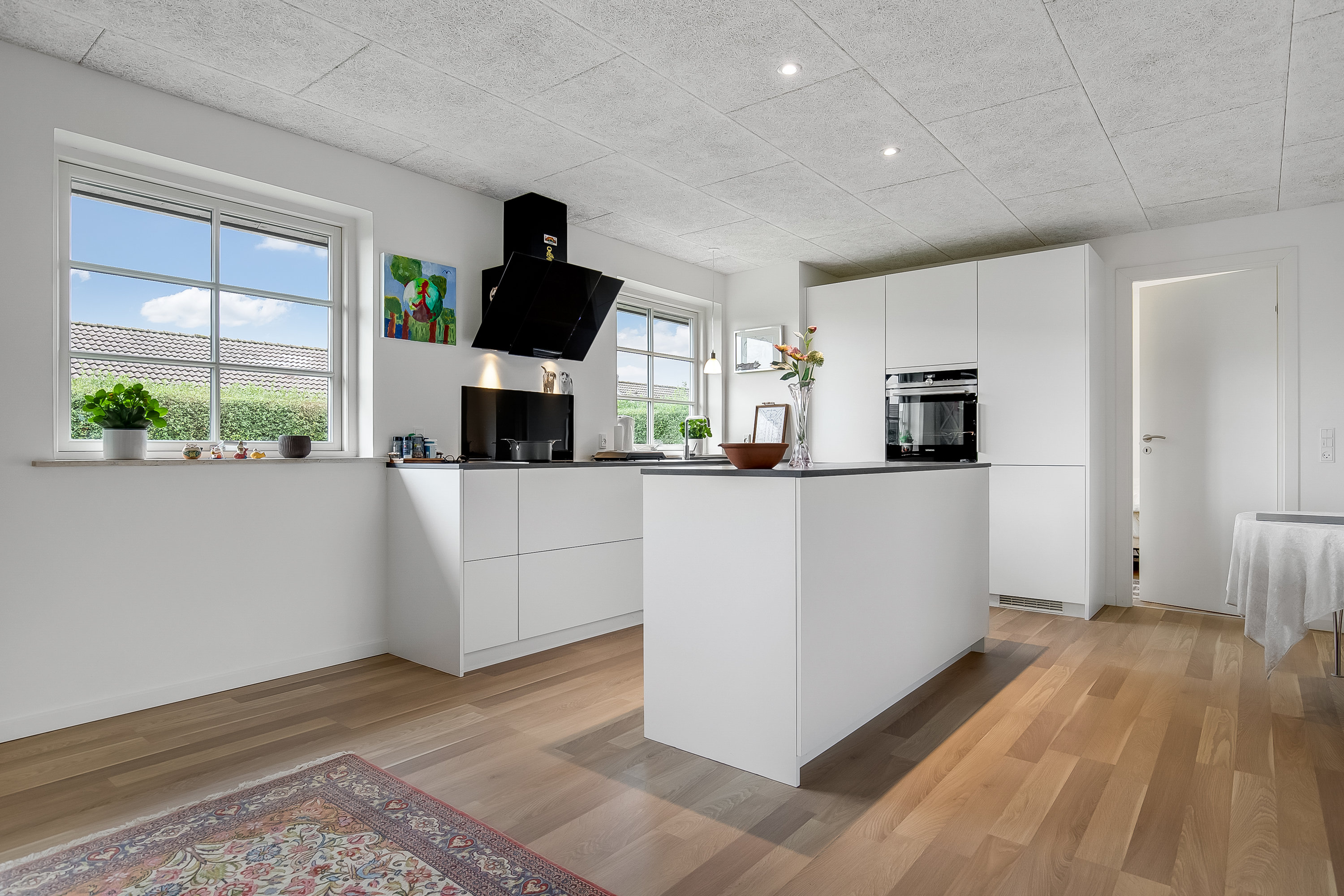 Miniaturebillede 1: køkken alrum. Billede af Prangerager 84, Bredballe, 7120 Vejle Øst