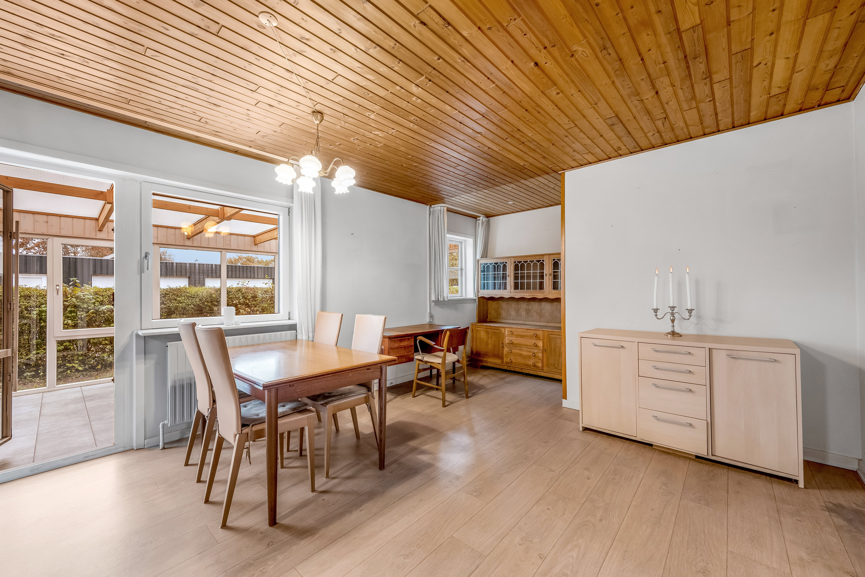 Fremhævet stue billede i fuldskærmstilstand. Billede af Tjørnevej 17, 6880 Tarm