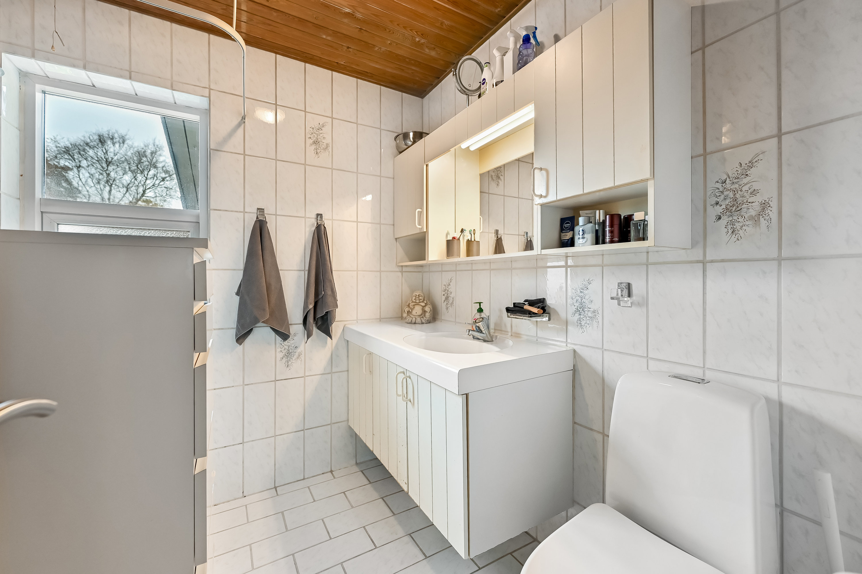 Fremhævet badeværelse billede i fuldskærmstilstand. Billede af Nyvangsvej 14, Lind, 7400 Herning