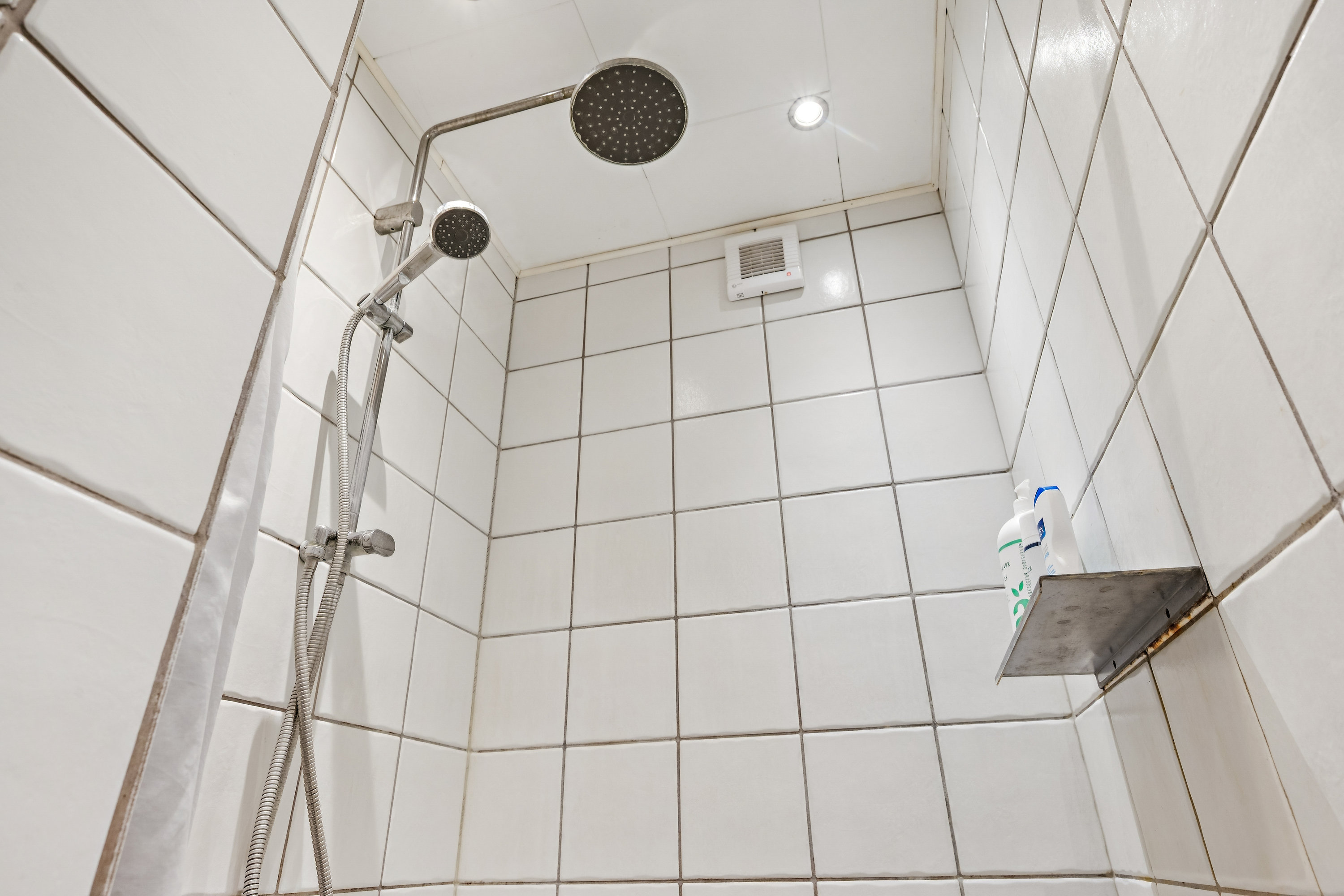 Fremhævet badeværelse billede i fuldskærmstilstand. Billede af Saltholmsgade 28, st.., 8000 Aarhus C