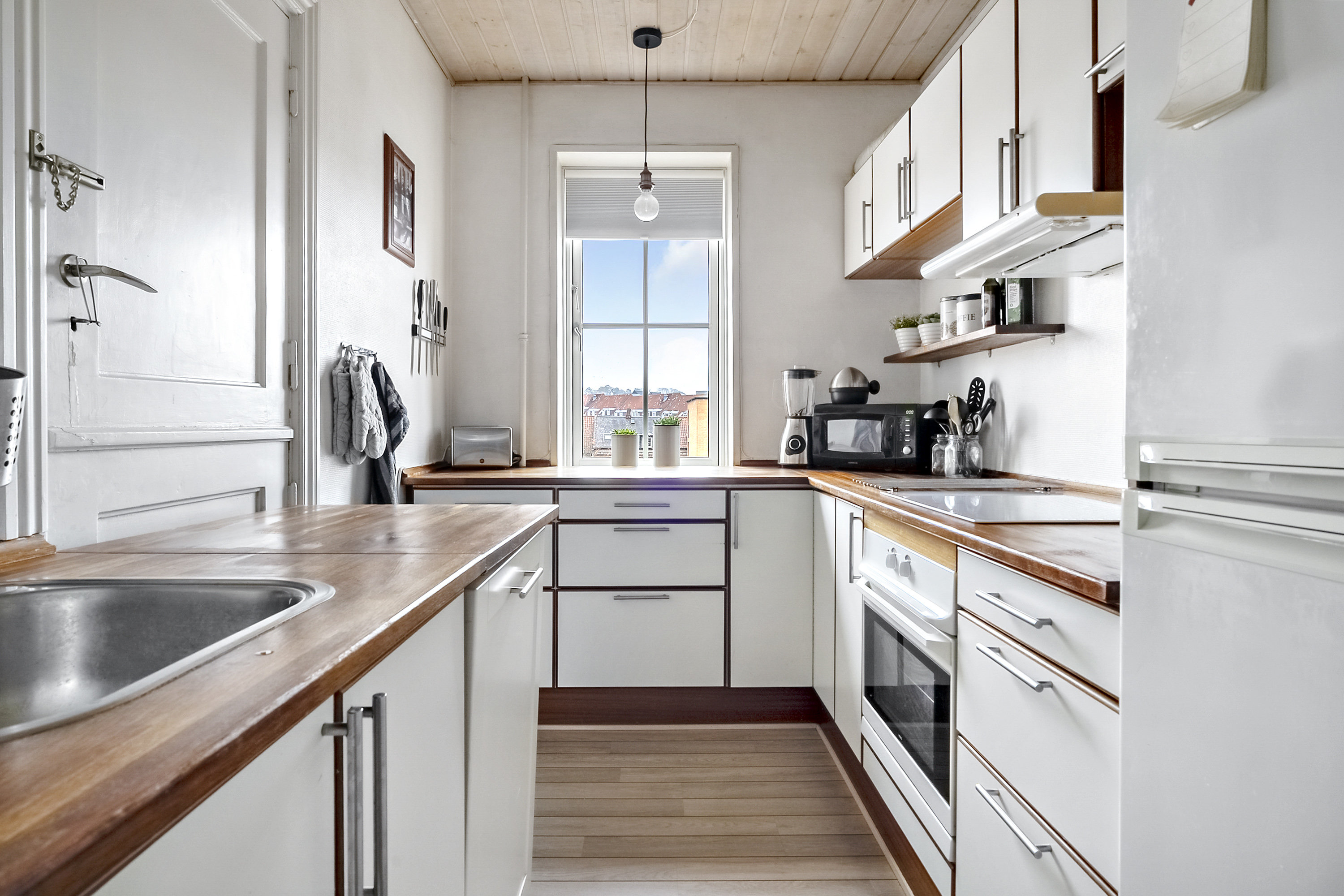 Fremhævet køkken billede i fuldskærmstilstand. Billede af Emil Møllers Gade 18, 3. th., 8700 Horsens