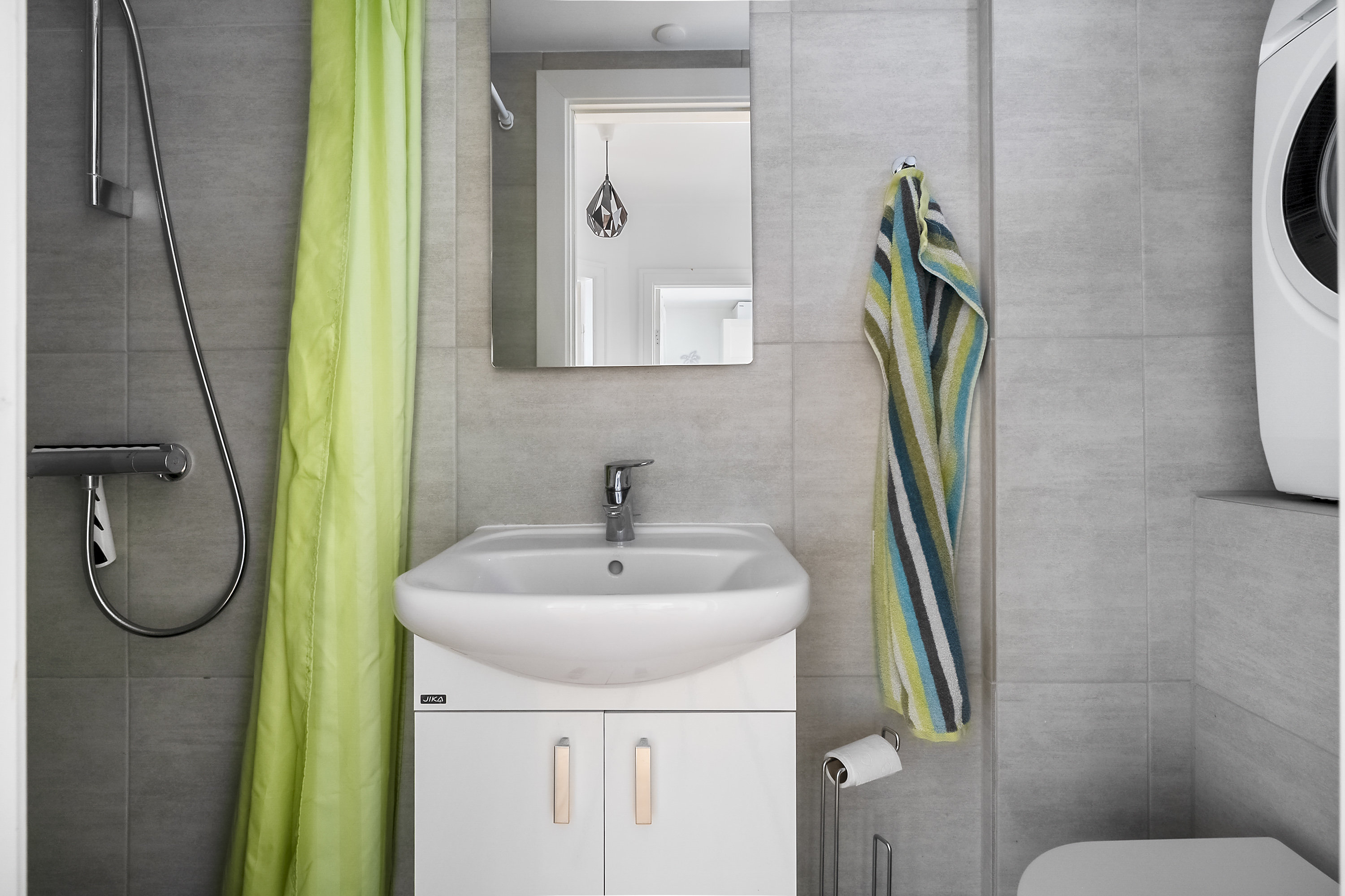 Fremhævet badeværelse billede i fuldskærmstilstand. Billede af Emil Møllers Gade 18, 3. th., 8700 Horsens