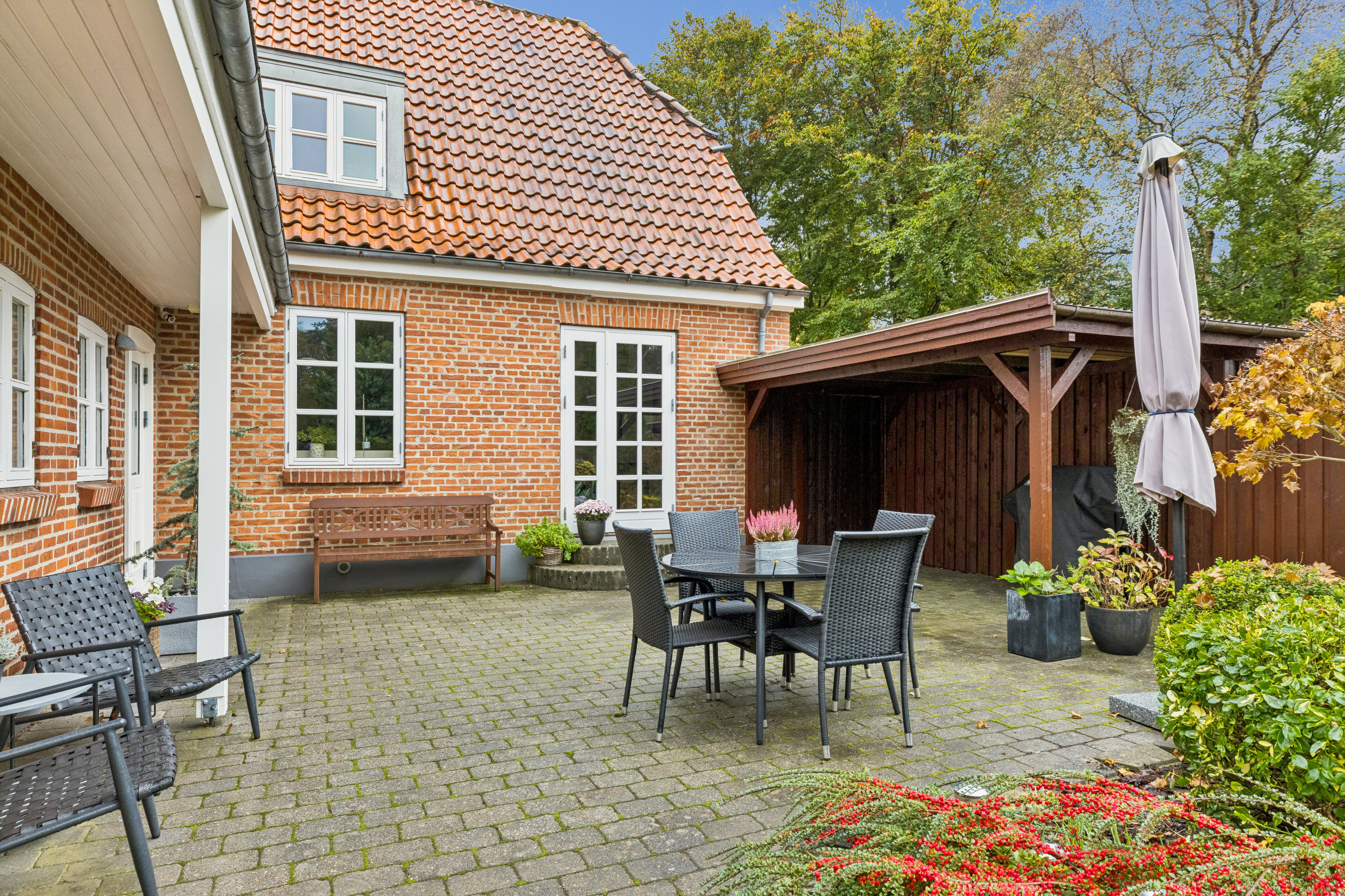 Fremhævet terrasse billede i fuldskærmstilstand. Billede af Ribevej 46, Egebæk, 6760 Ribe