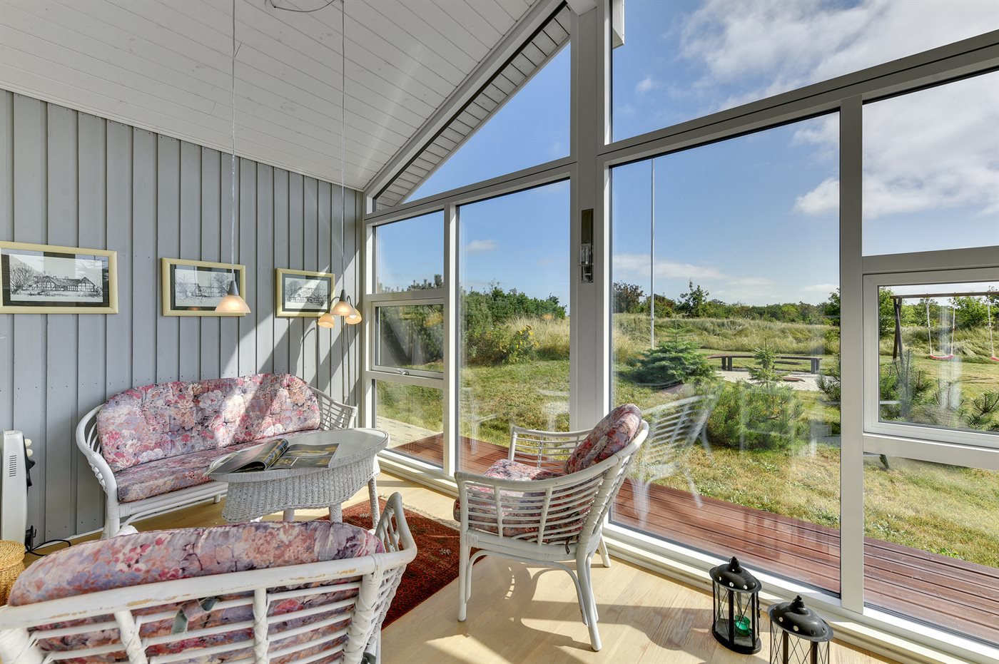 Fremhævet stue billede i fuldskærmstilstand. Billede af Syrenvej 75, Stauning, 6900 Skjern