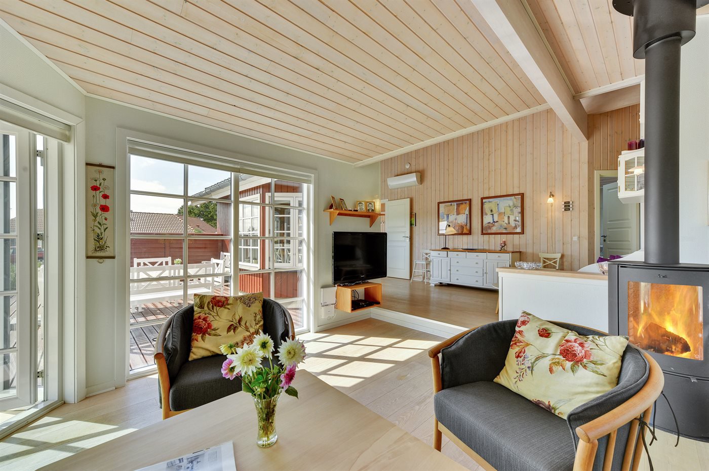 Fremhævet stue billede i fuldskærmstilstand. Billede af Syrenvej 75, Stauning, 6900 Skjern