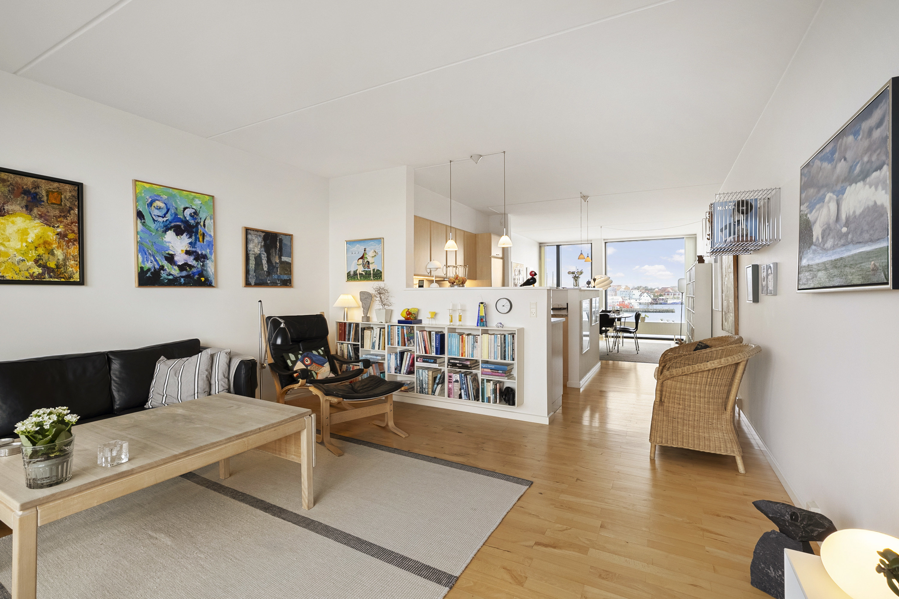 Fremhævet stue billede i fuldskærmstilstand. Billede af Strandvej 37, 2. tv., 4220 Korsør