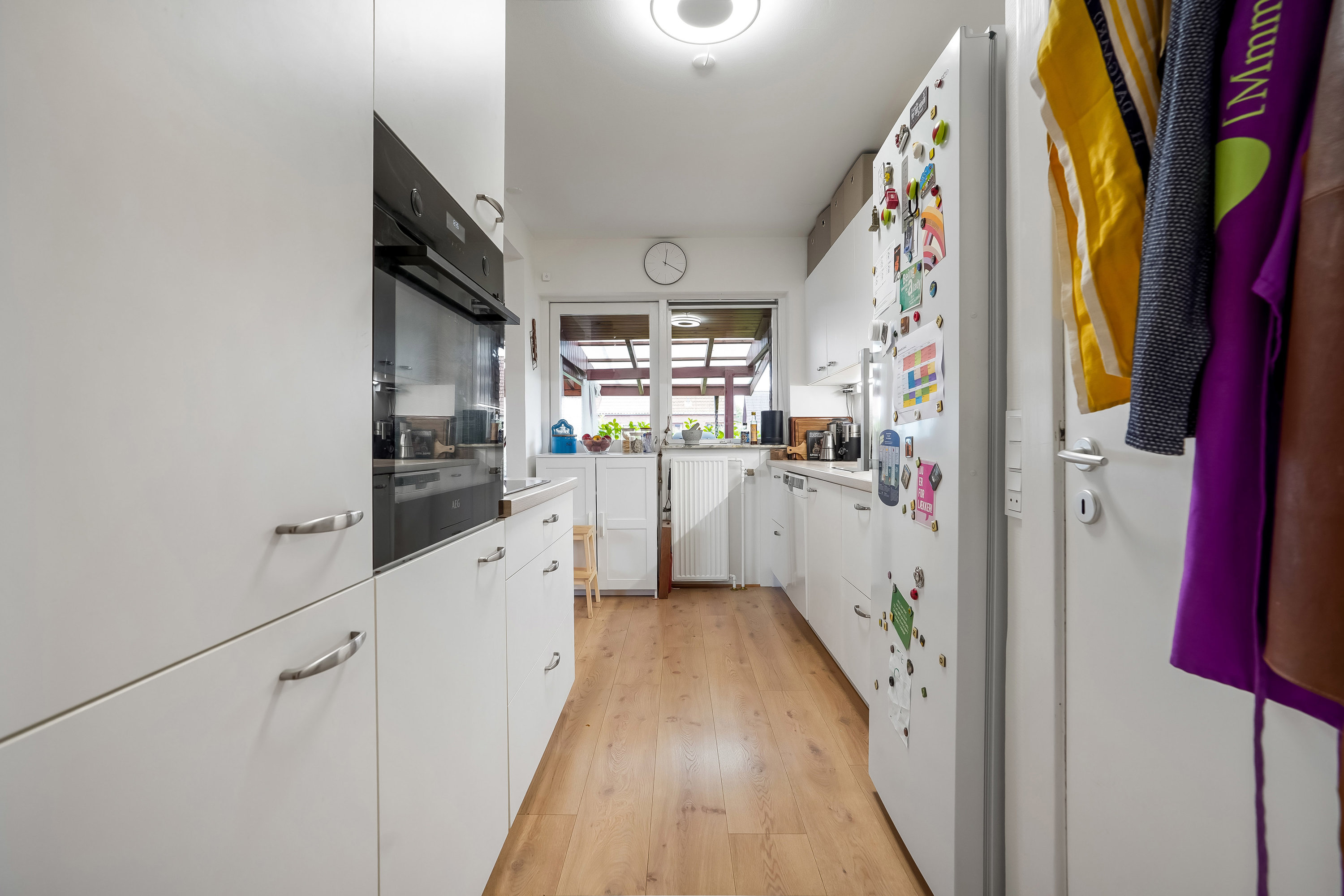 Fremhævet køkken billede i fuldskærmstilstand. Billede af Violvej 1, 5500 Middelfart