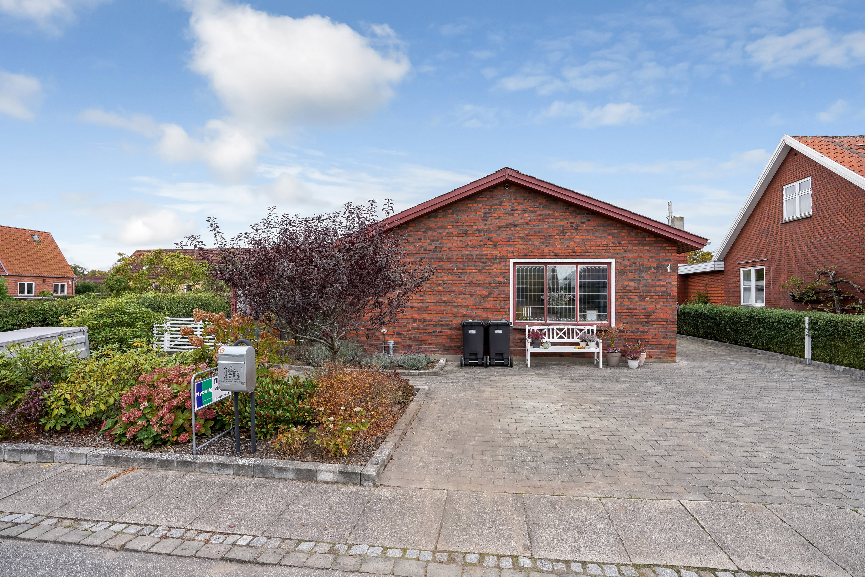 Miniaturebillede 2: ejendommen. Billede af Violvej 1, 5500 Middelfart