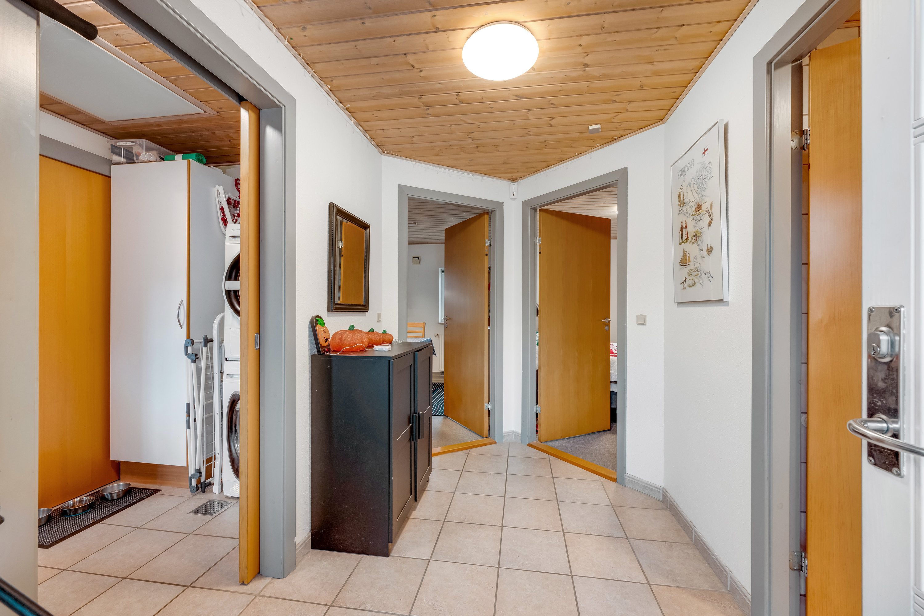 Fremhævet gang billede i fuldskærmstilstand. Billede af Parkalle 5B, Lunde, 6830 Nørre Nebel